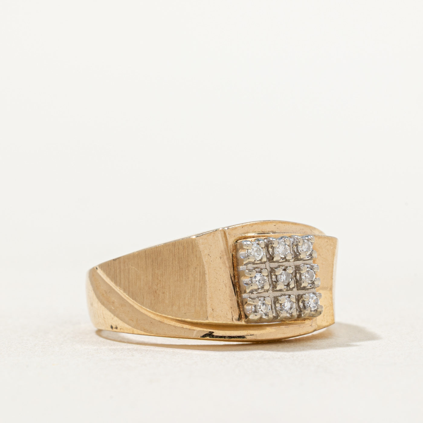 Diamond Grid Tapered Ring | 0.05ctw | SZ 7