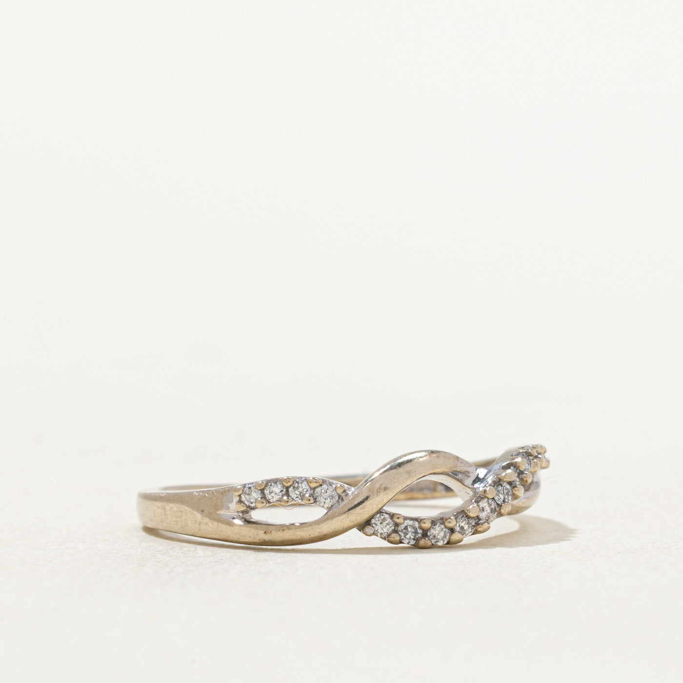 Bague croisée double en diamants | 0,07 ct | Taille 8