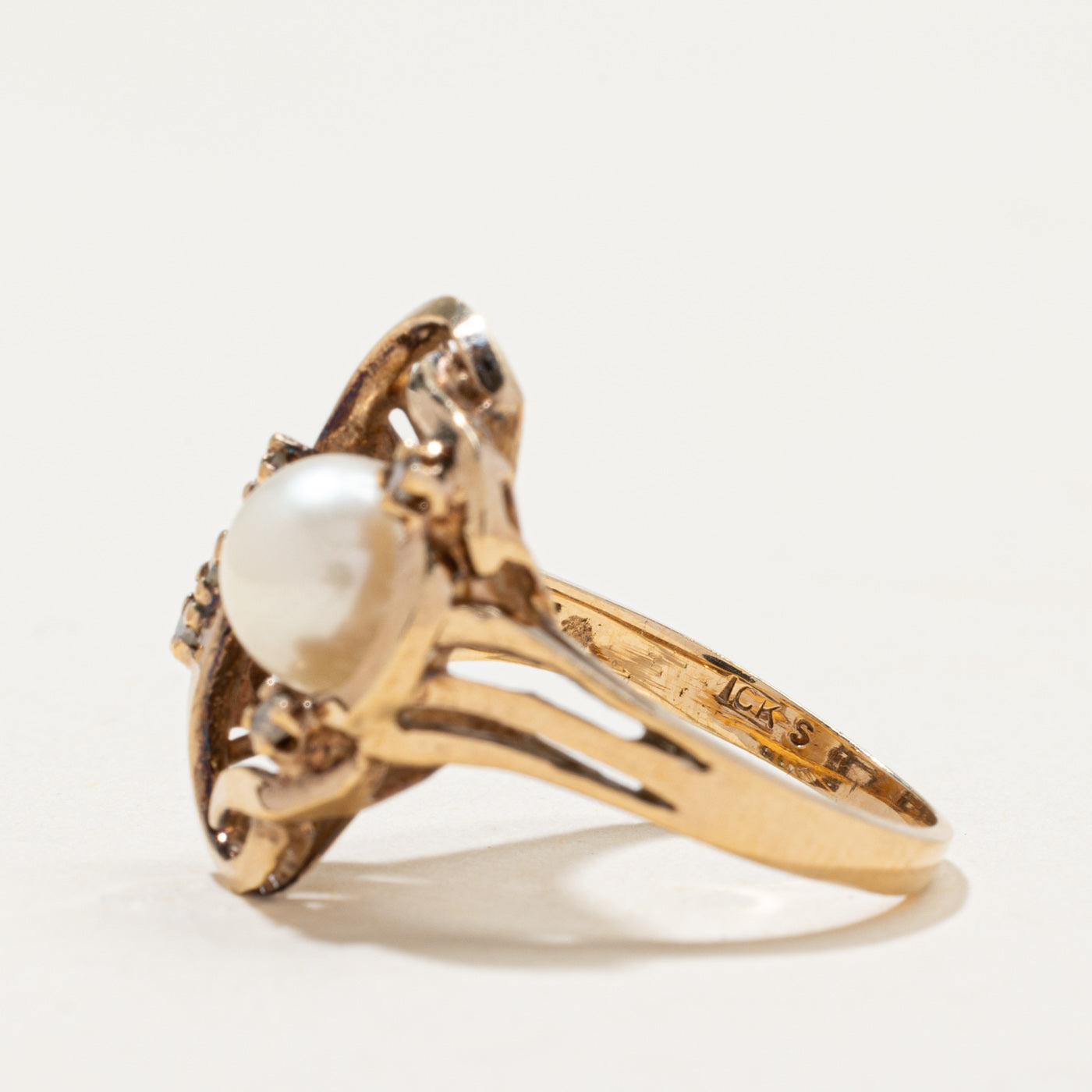 Pearl & Diamond Openwork Cocktail Ring | 0.09ctw | SZ 5