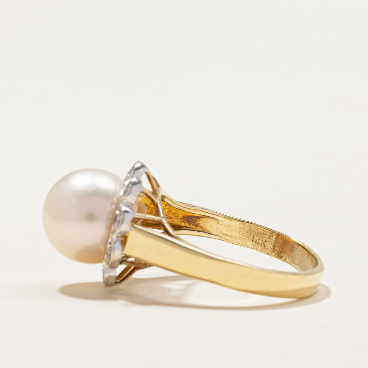 14k Pearl & Diamond Petal Ring | 0.20ctw | SZ 6.75