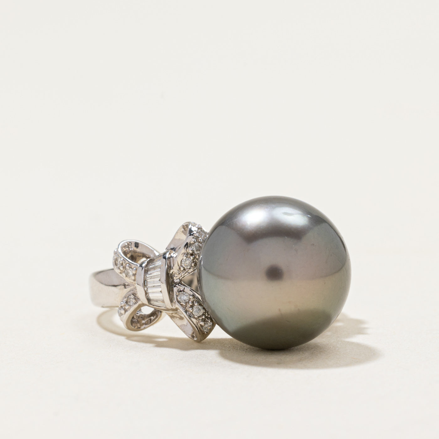 18k Black Pearl & Diamond Bow Cocktail Ring | 0.28ctw | SZ 7.75