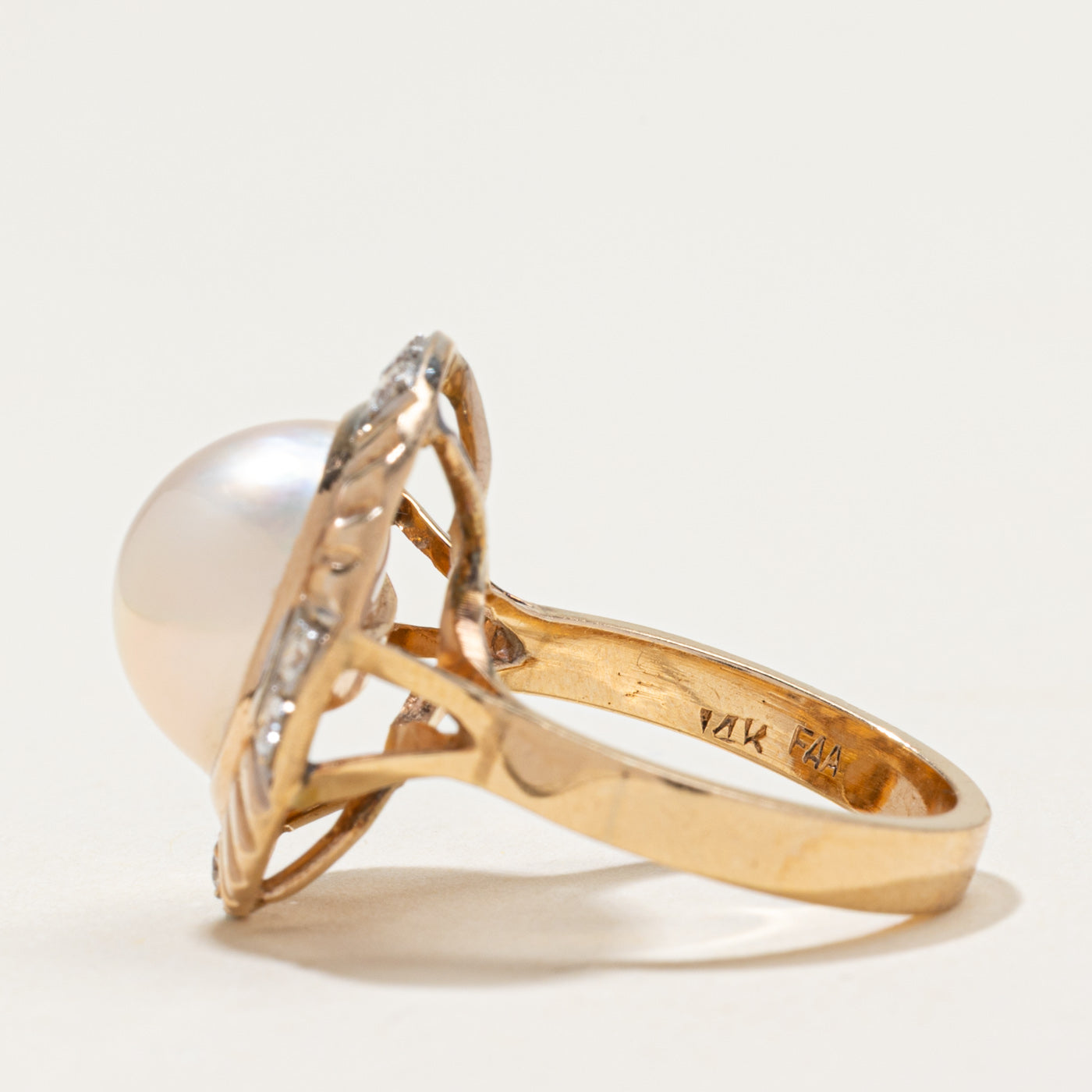 14k Pearl Diamond Cocktail Ring | 0.25ctw | SZ 6