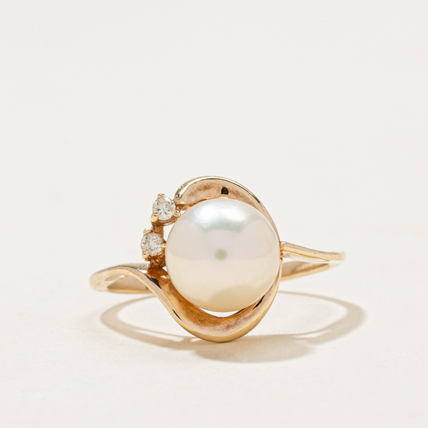 14k Pearl & Diamond Ring | 0.04ctw | SZ 4.25
