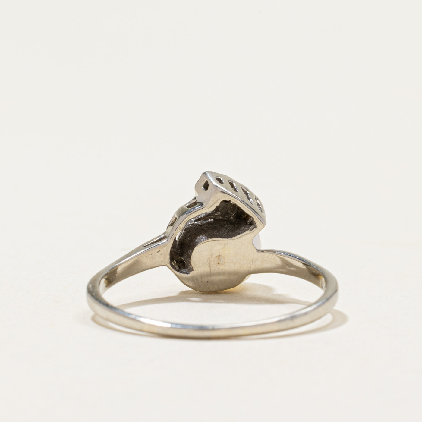 Vintage Canadian Pearl & Diamond Ring | 0.04ctw | SZ 8