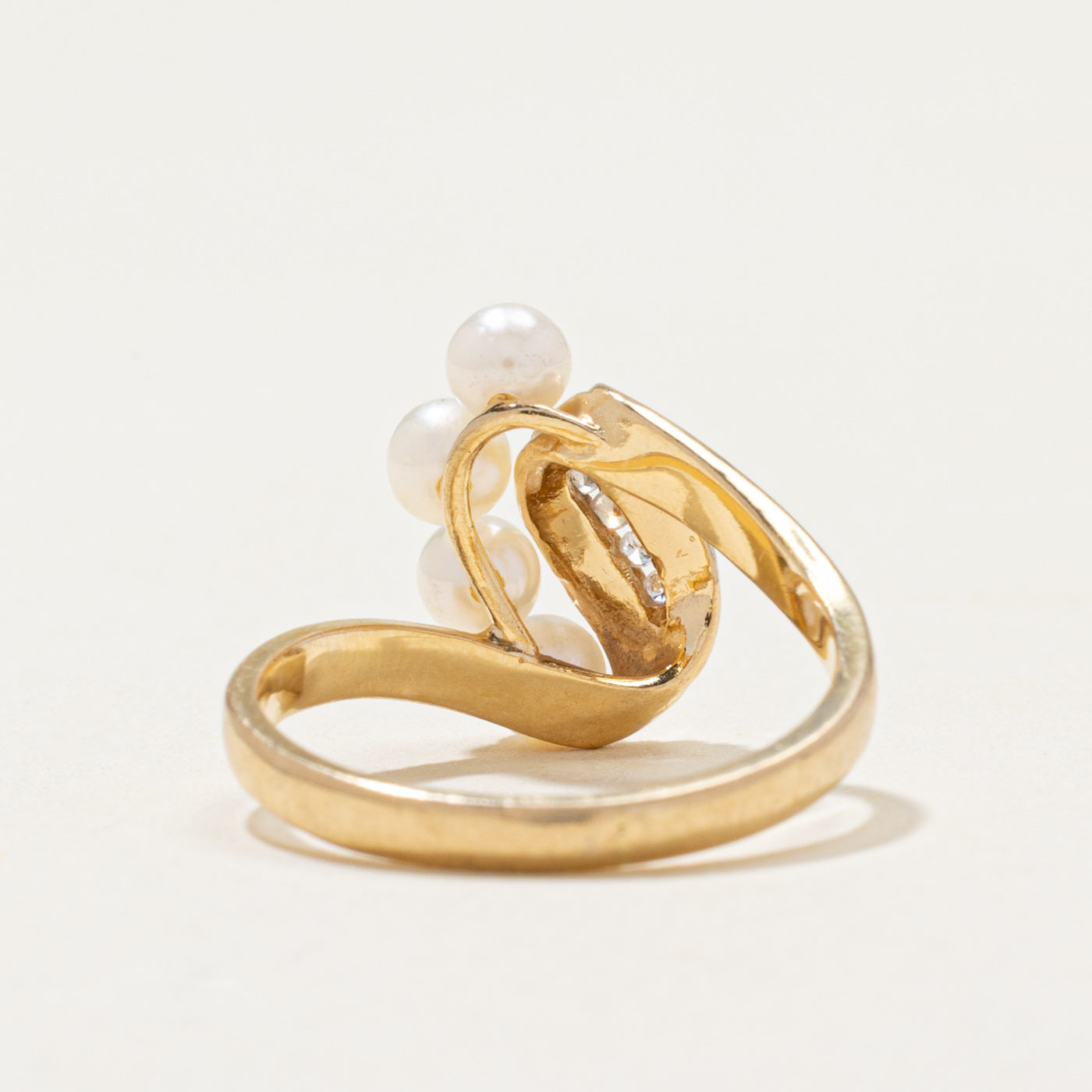 Diagonal Pearl & Diamond Ring | 0.03ctw | SZ 4.75