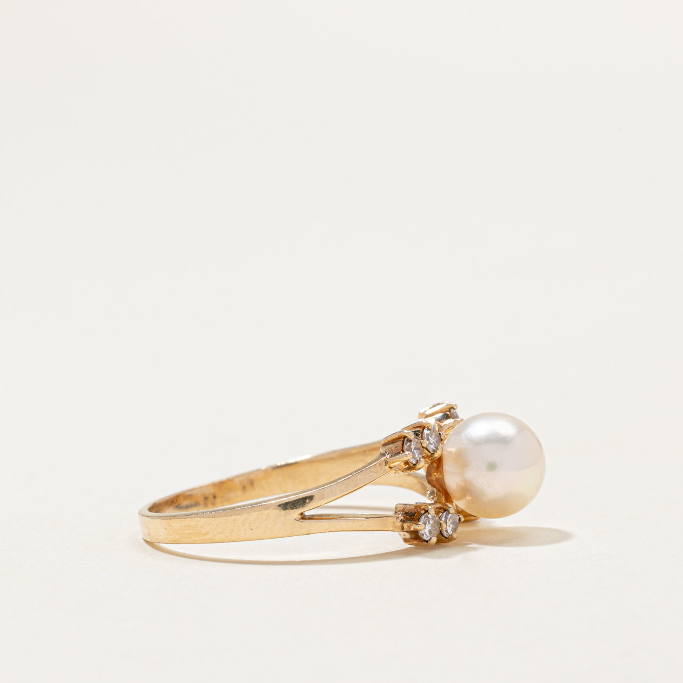 14k Pearl & Diamond Open Shank Ring | 0.24ctw | SZ 9