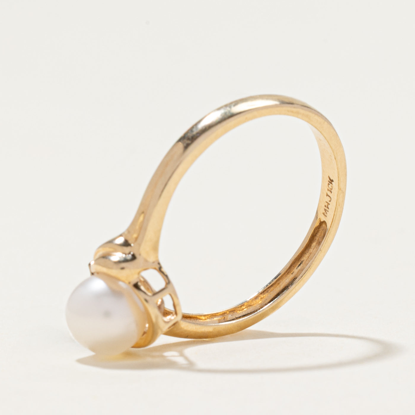 Pearl & Diamond Accented Ring | 0.01ctw | SZ 7.25