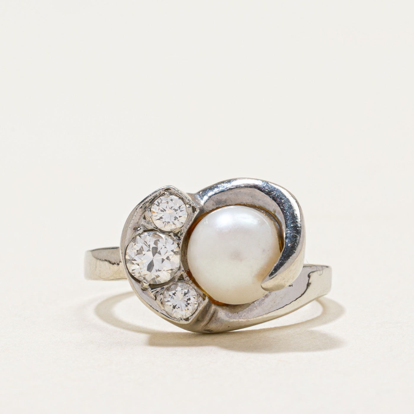 Pearl & Diamond Swirl Ring | 0.30ctw | SZ 3.5