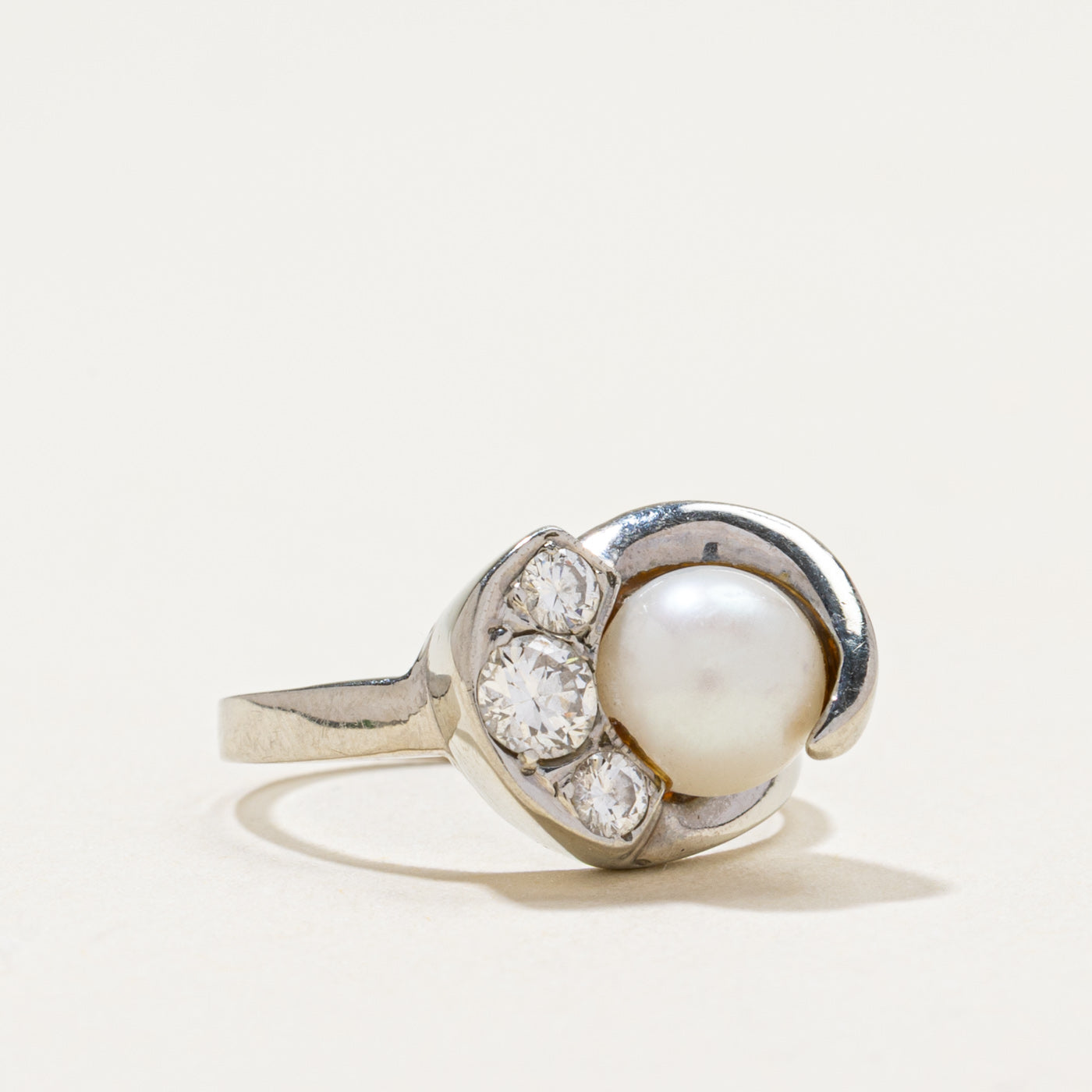 Pearl & Diamond Swirl Ring | 0.30ctw | SZ 3.5