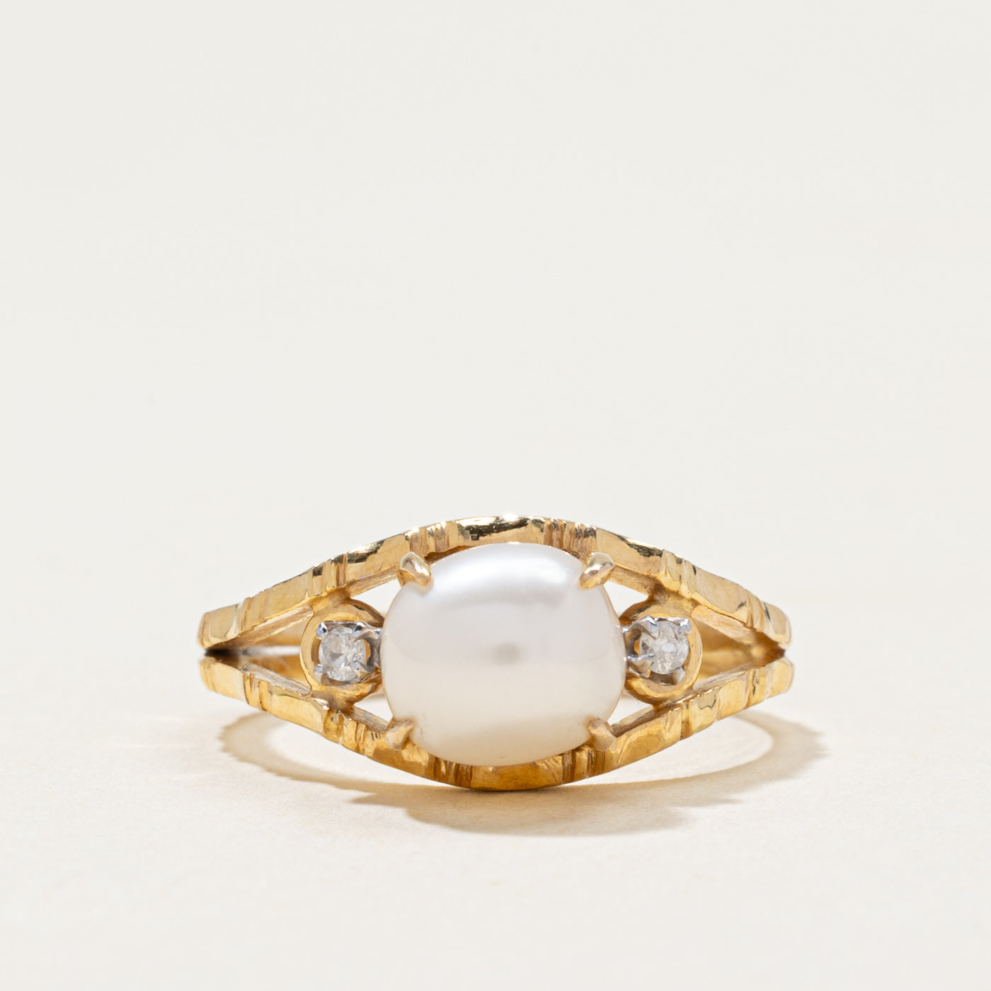 Pearl & Diamond Tapered Ring | 0.04ctw | SZ 7