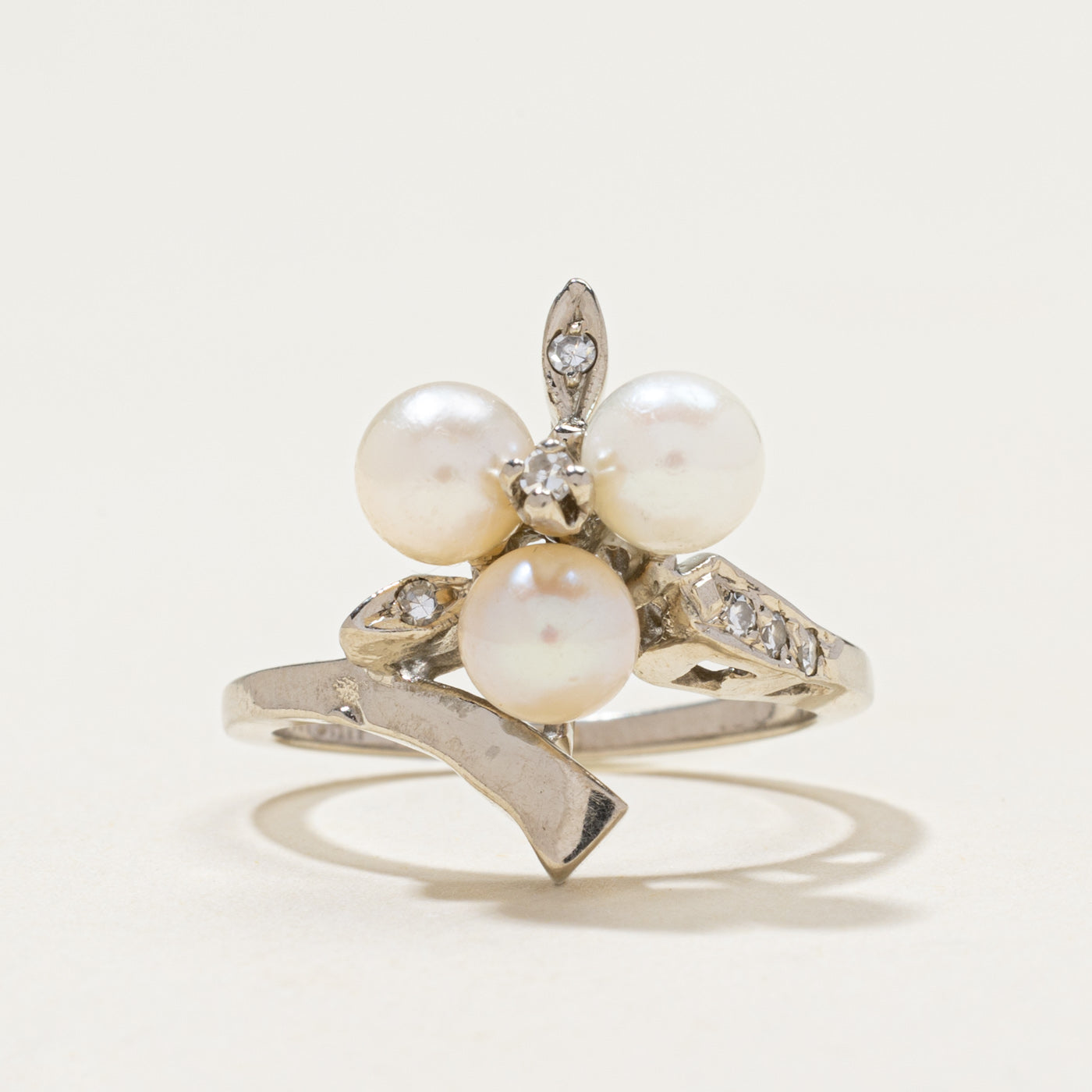 10k Pearl & Diamond Cluster Cocktail Ring | 0.18ctw | SZ 6.75