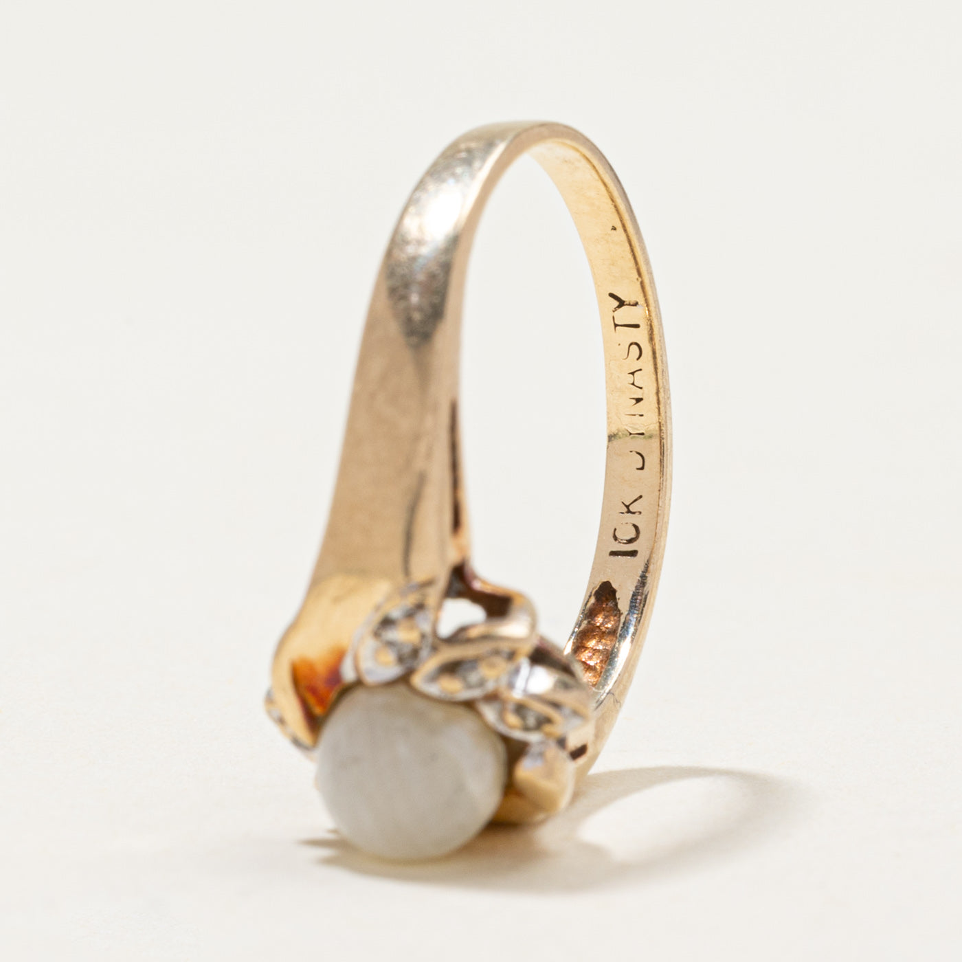 10k Pearl & Diamond Petal Ring | 0.05ctw | SZ 5.75
