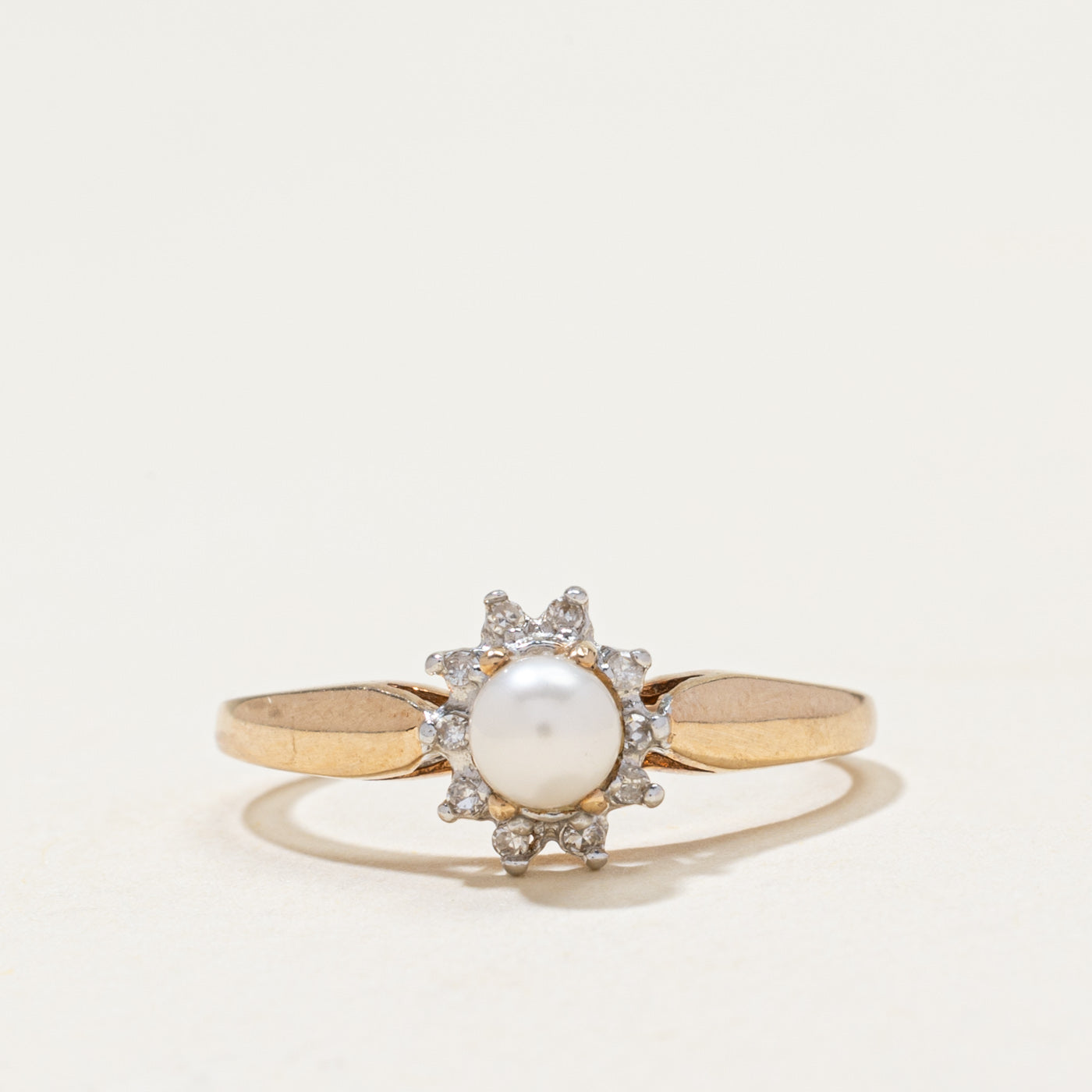 Pearl & Diamond Petal Ring | 0.06ctw | SZ 7