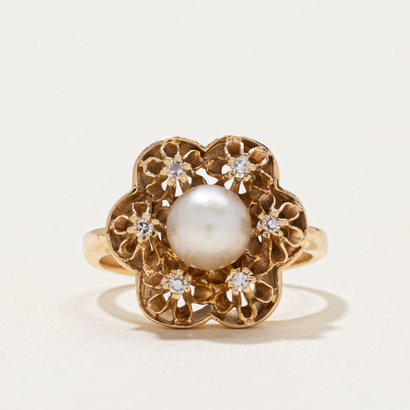 Pearl & Belcher Set Diamond Floral Ring | 0.06ctw | SZ 4.25
