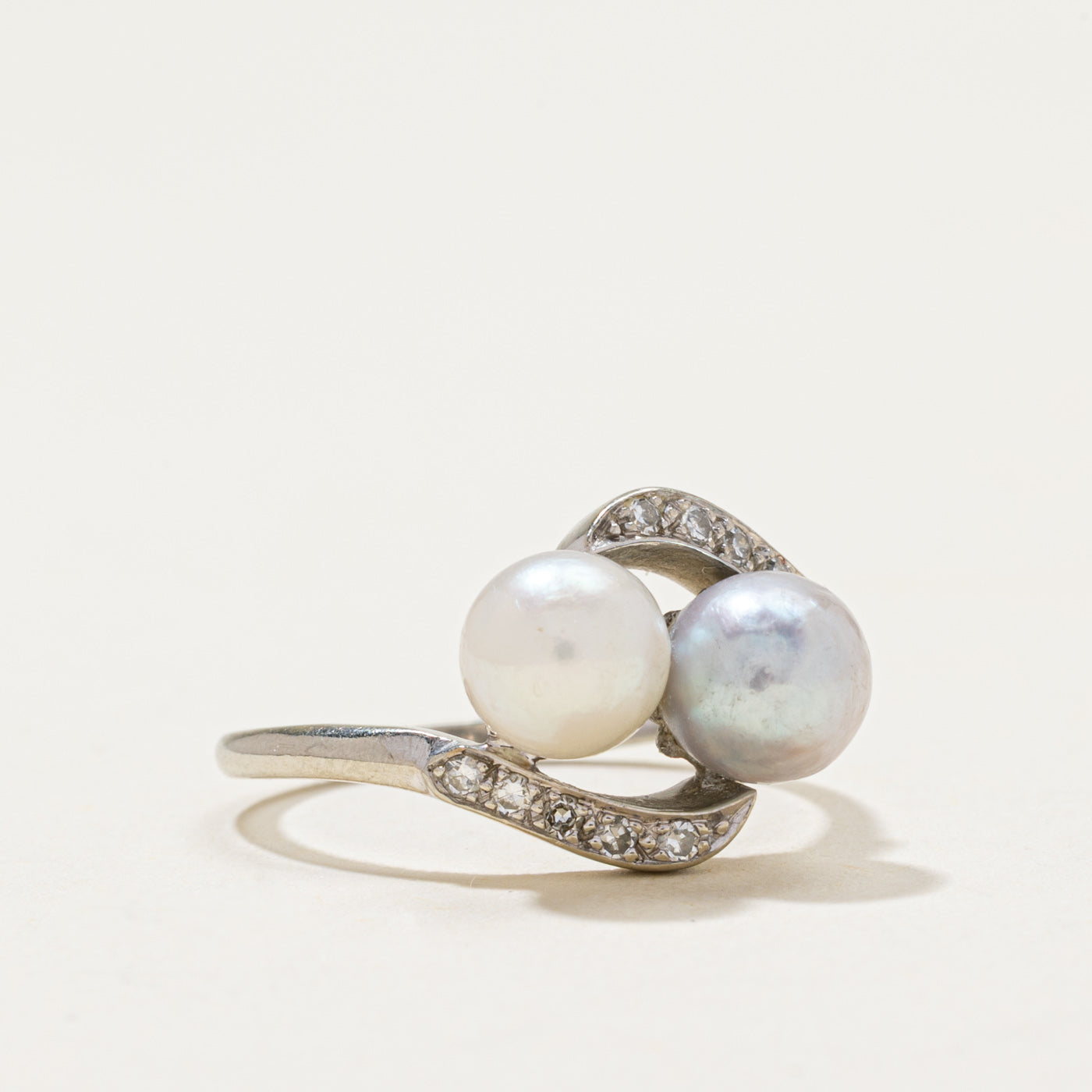 Toi et Moi Pearl & Diamond Ring | 0.10ctw | SZ 6.5