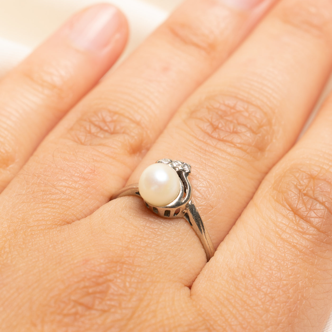 Vintage Canadian Pearl & Diamond Ring | 0.04ctw | SZ 8