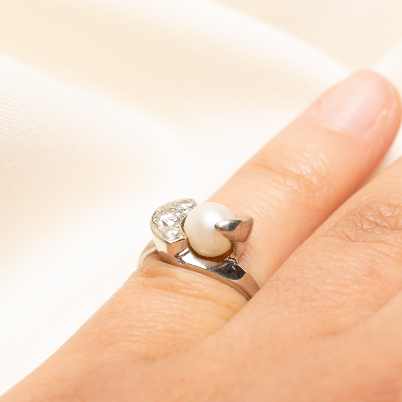 Pearl & Diamond Swirl Ring | 0.30ctw | SZ 3.5
