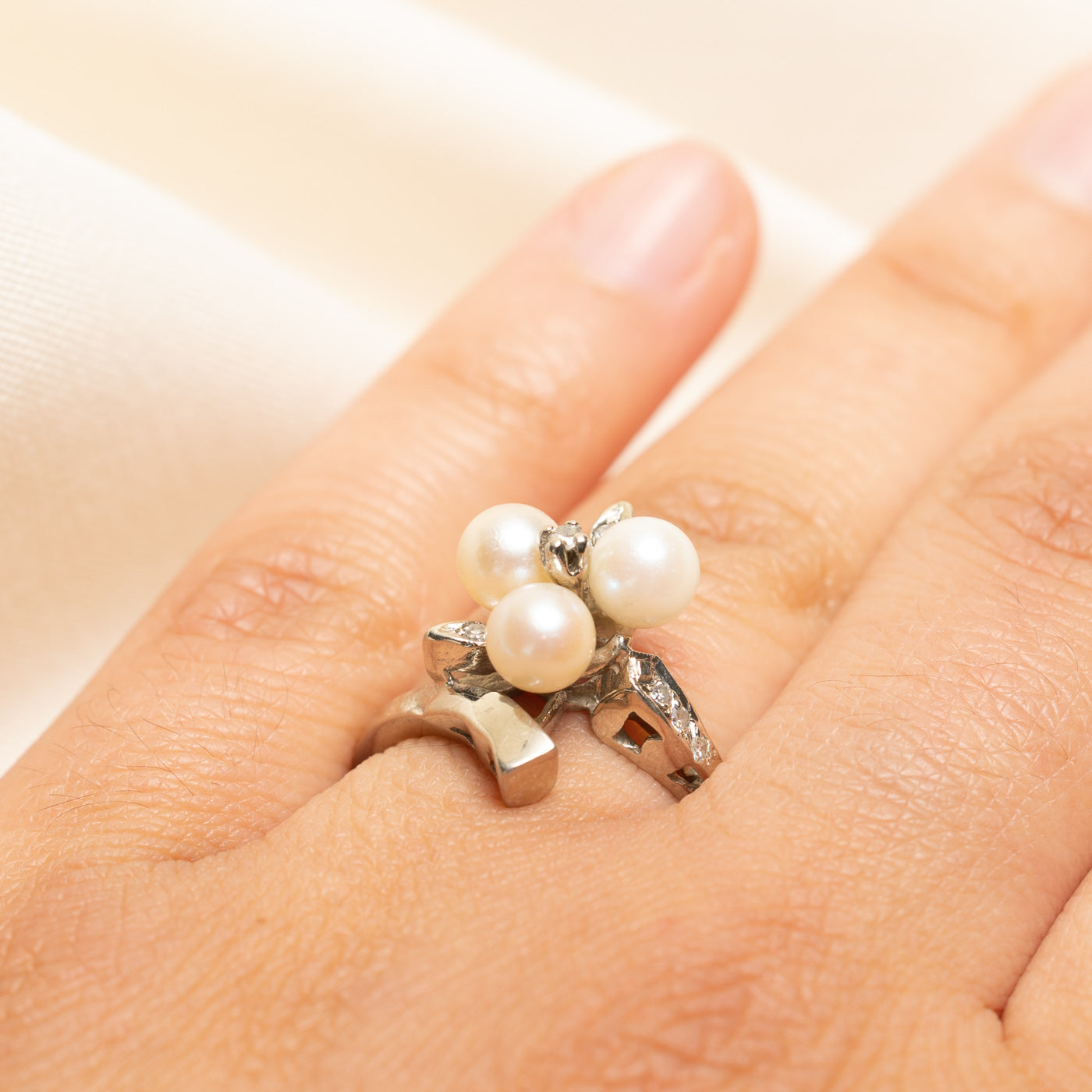 10k Pearl & Diamond Cluster Cocktail Ring | 0.18ctw | SZ 6.75