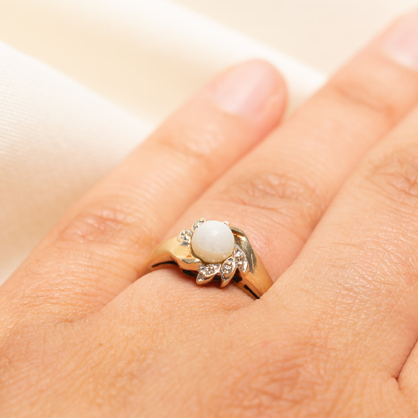 10k Pearl & Diamond Petal Ring | 0.05ctw | SZ 5.75