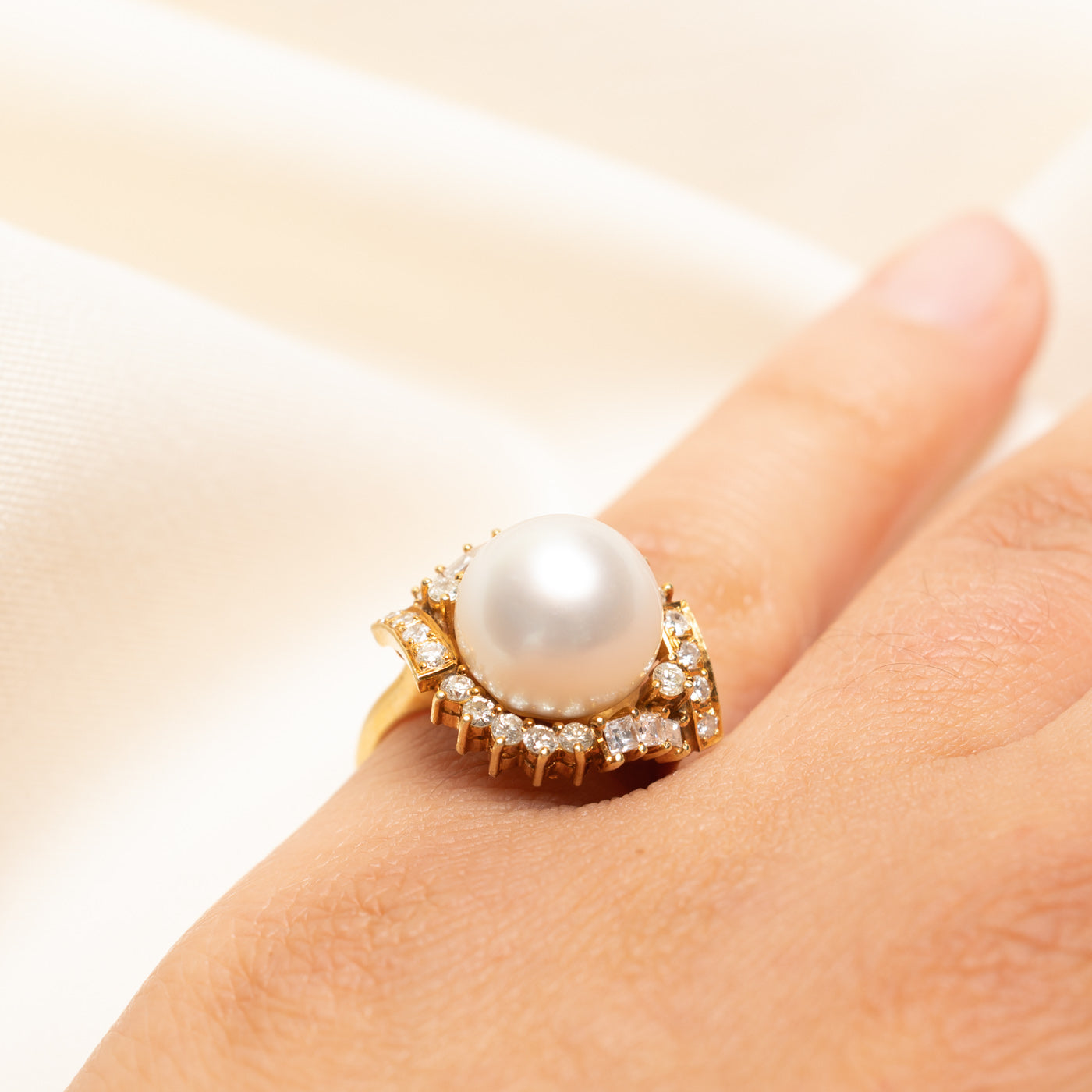 14k Pearl & Diamond Cocktail Ring | 0.78ctw | SZ 5.75