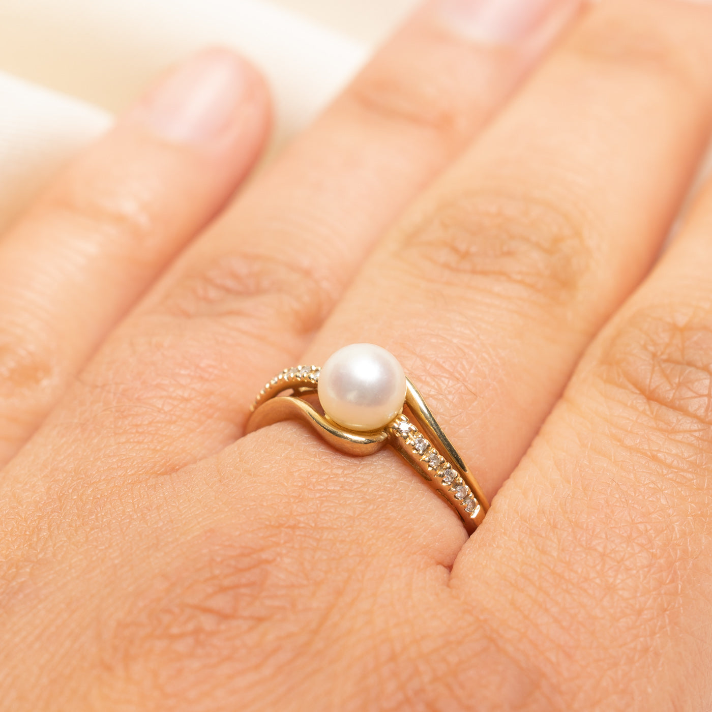 Semi Eternity Diamond & Pearl Bypass Ring | 0.06ctw | SZ 7.5