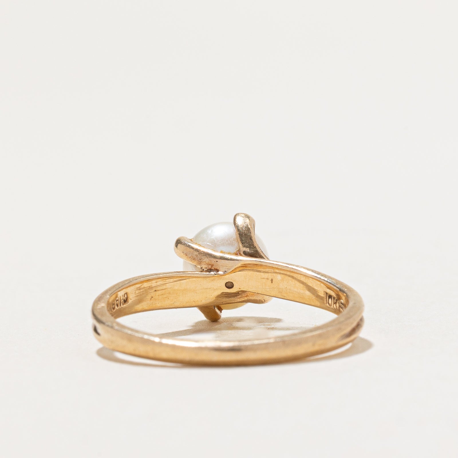 Solitaire Pearl Grooved Ring | SZ 6.25