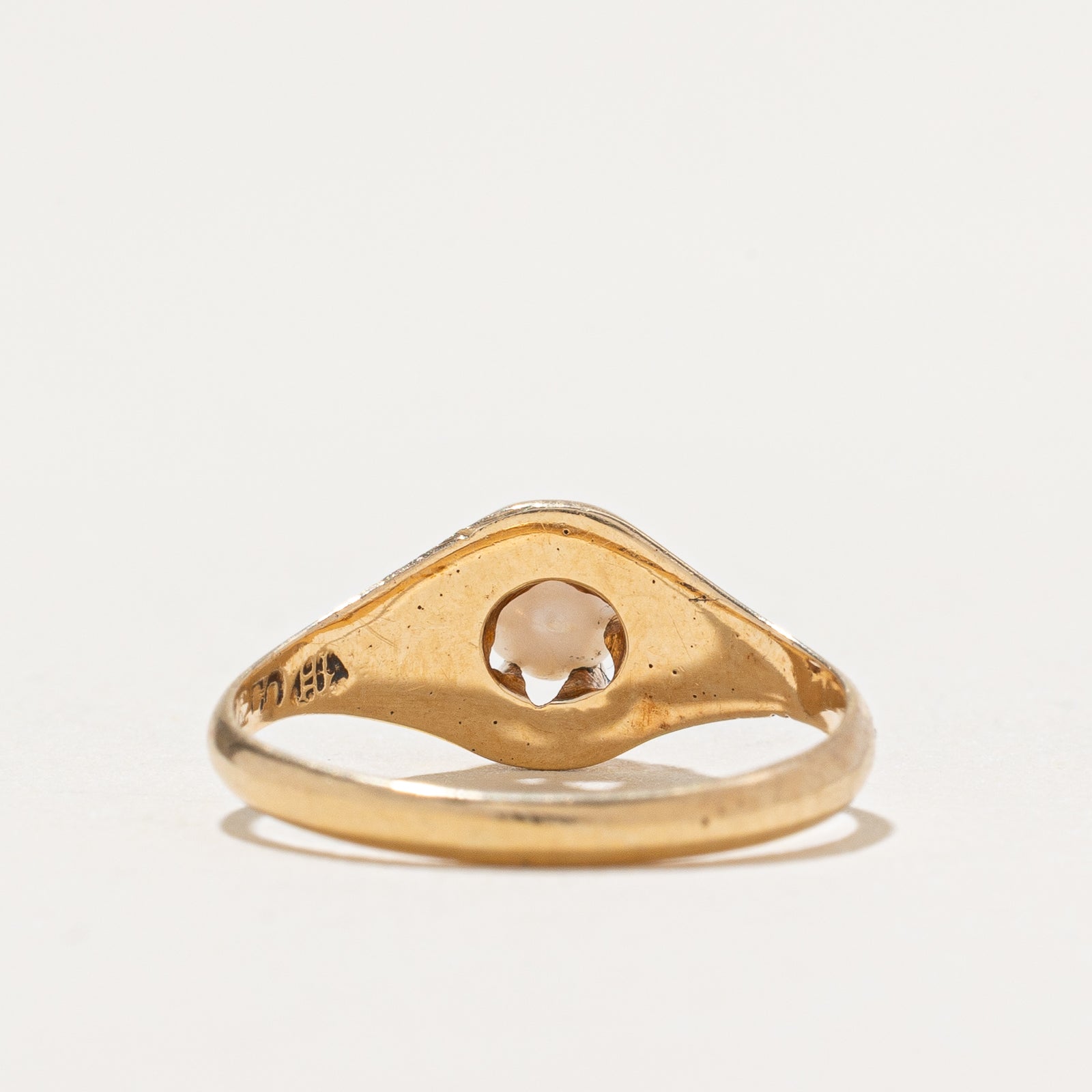 Belcher Set Solitaire Pearl Ring | SZ 4.25
