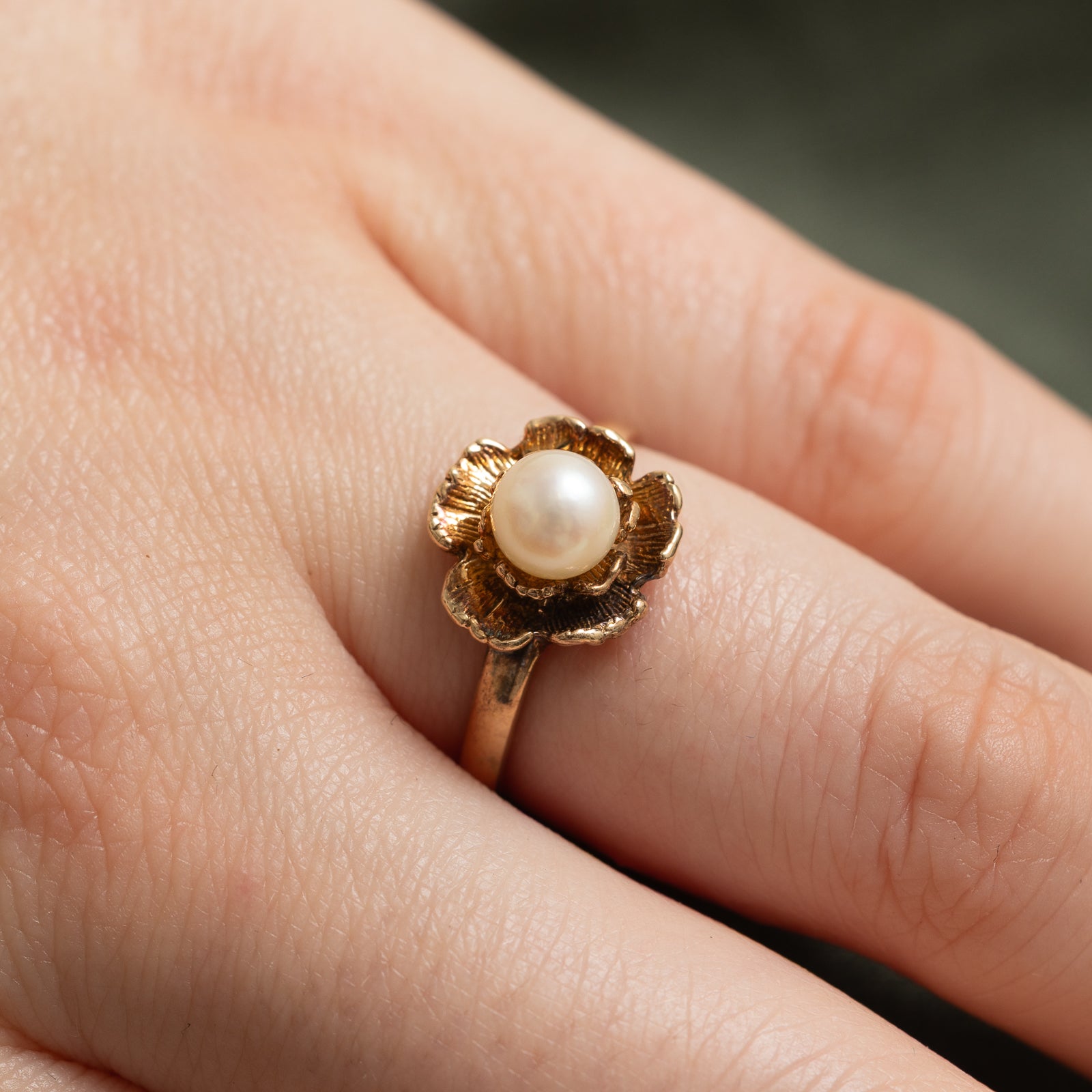 Solitaire Pearl Flower Ring | SZ 6.75