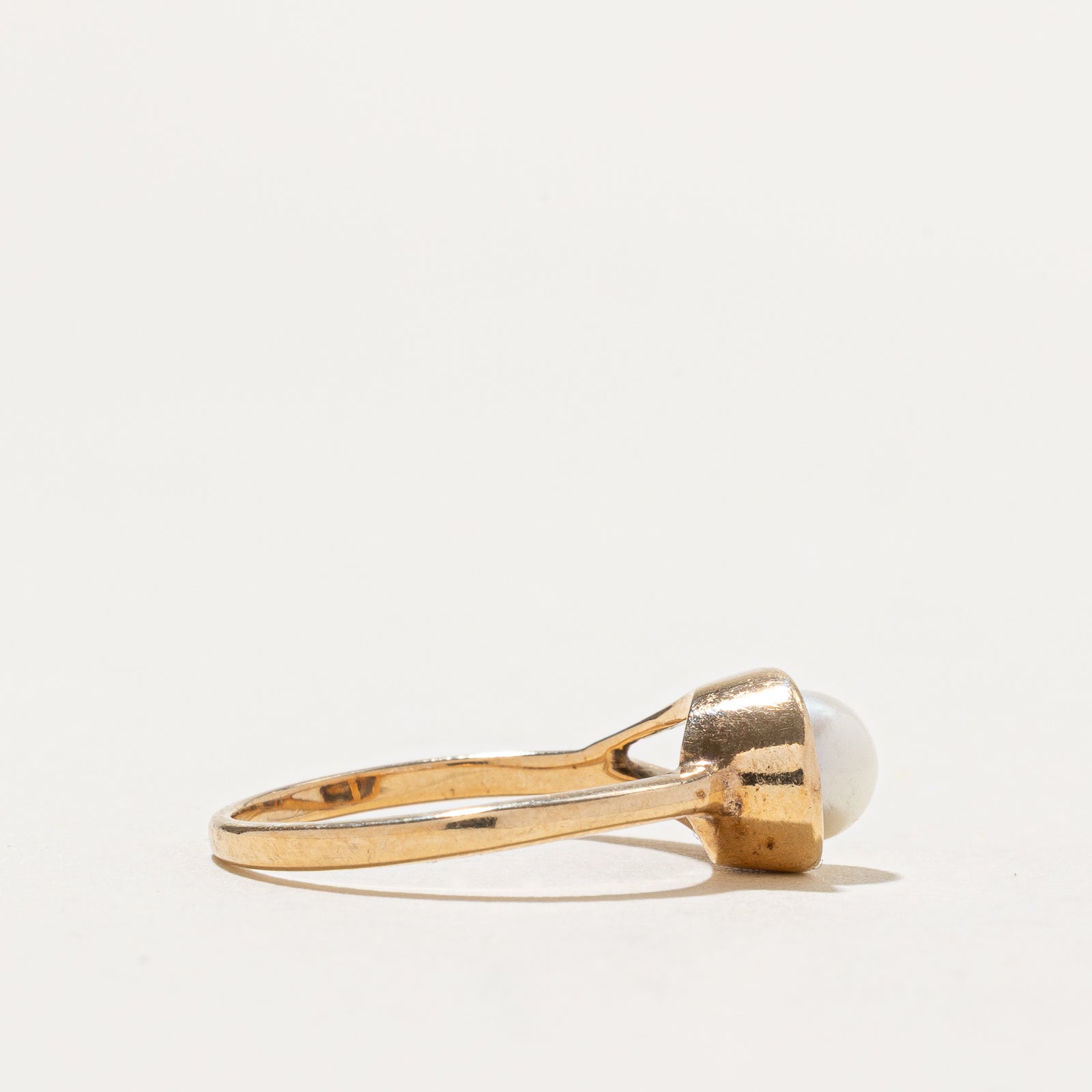 Solitaire Pearl Geometric Ring | SZ 5
