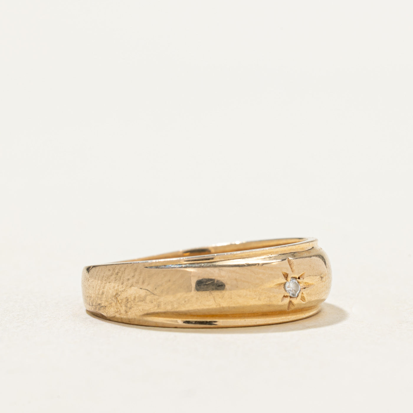 10k Single Stone Star Set Diamond Band | 0.01ct | SZ 5.25