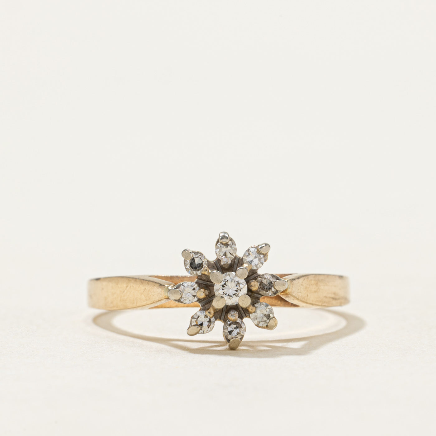 14K Diamond Petal Ring | 0.15ctw | SZ 6