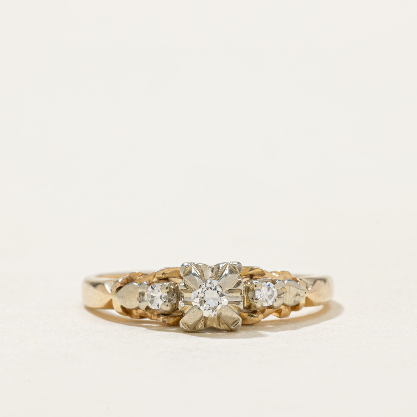 14K Two Tone Gold Illusion Set Diamond Ring | 0.09ct | SZ 6