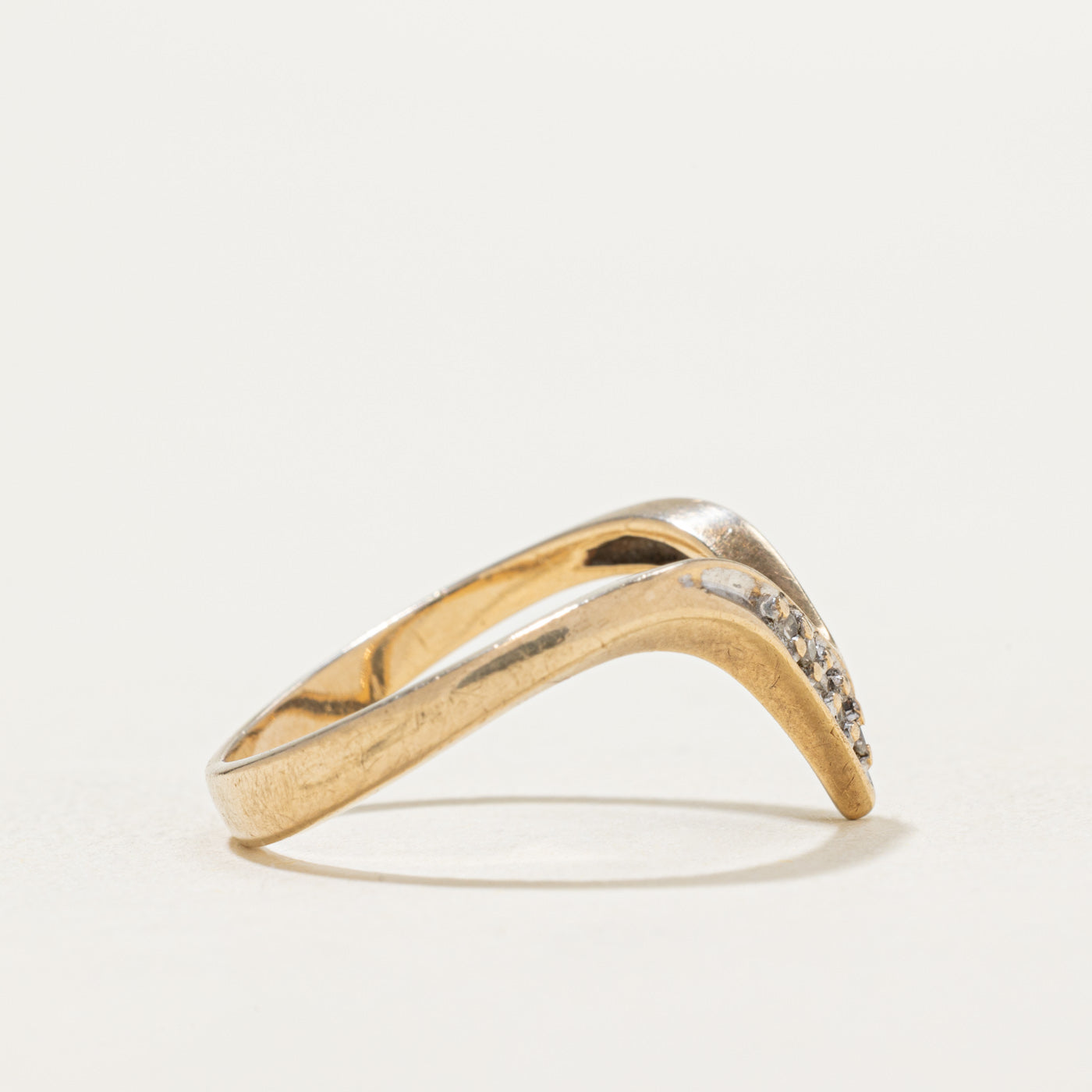 10K Diamond Chevron Ring | 0.05ctw | SZ 7