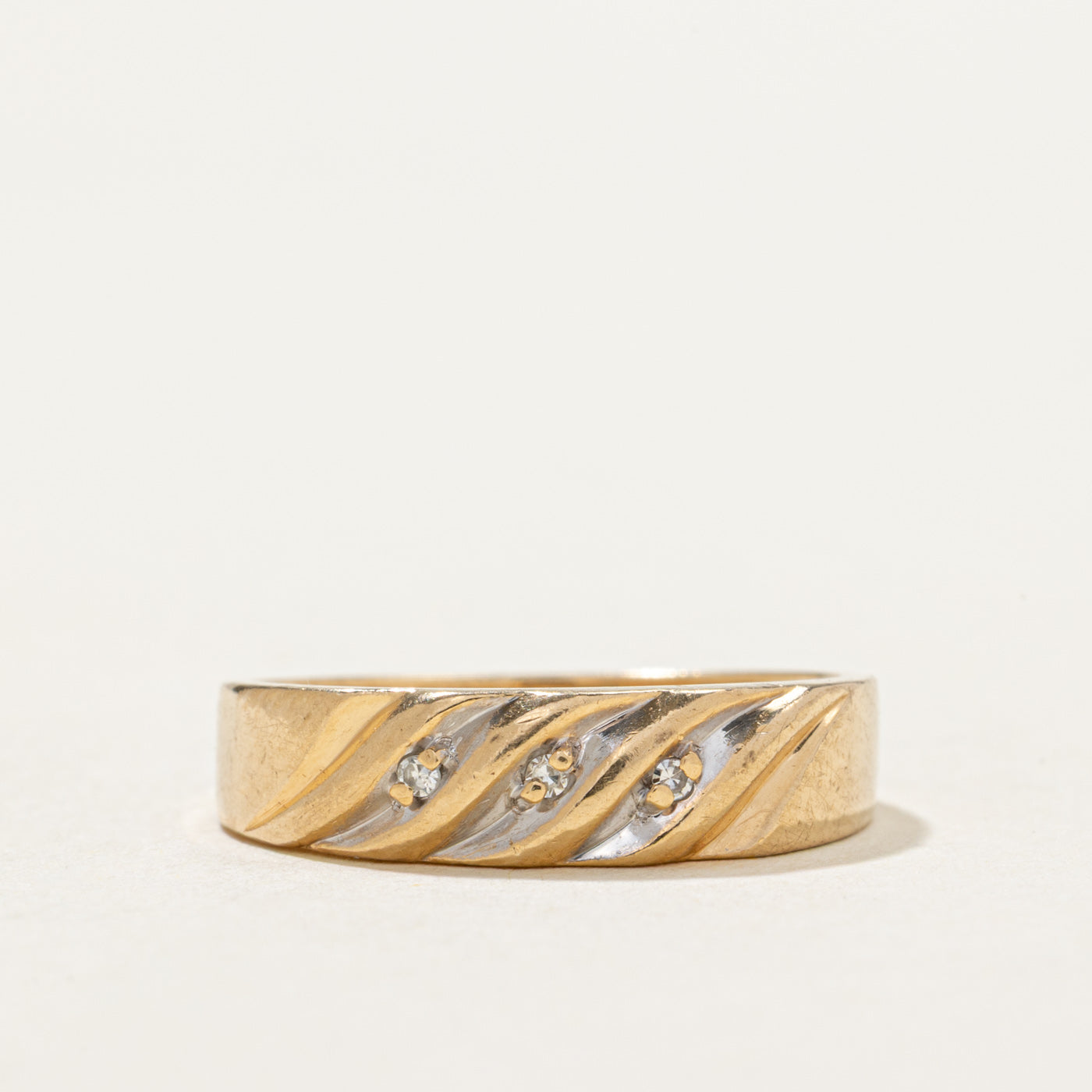 14K Three Stone Diamond Diagonal Grooved Ring | 0.015ctw | SZ 6