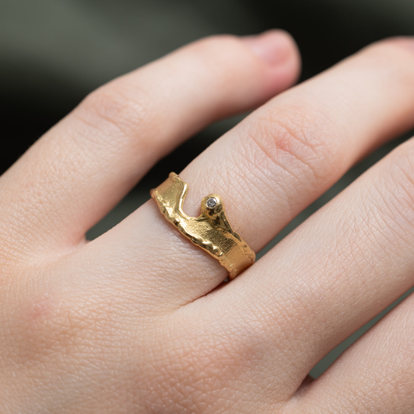 10K Diamond Textured Abstract Ring | 0.01ct | SZ 4.5