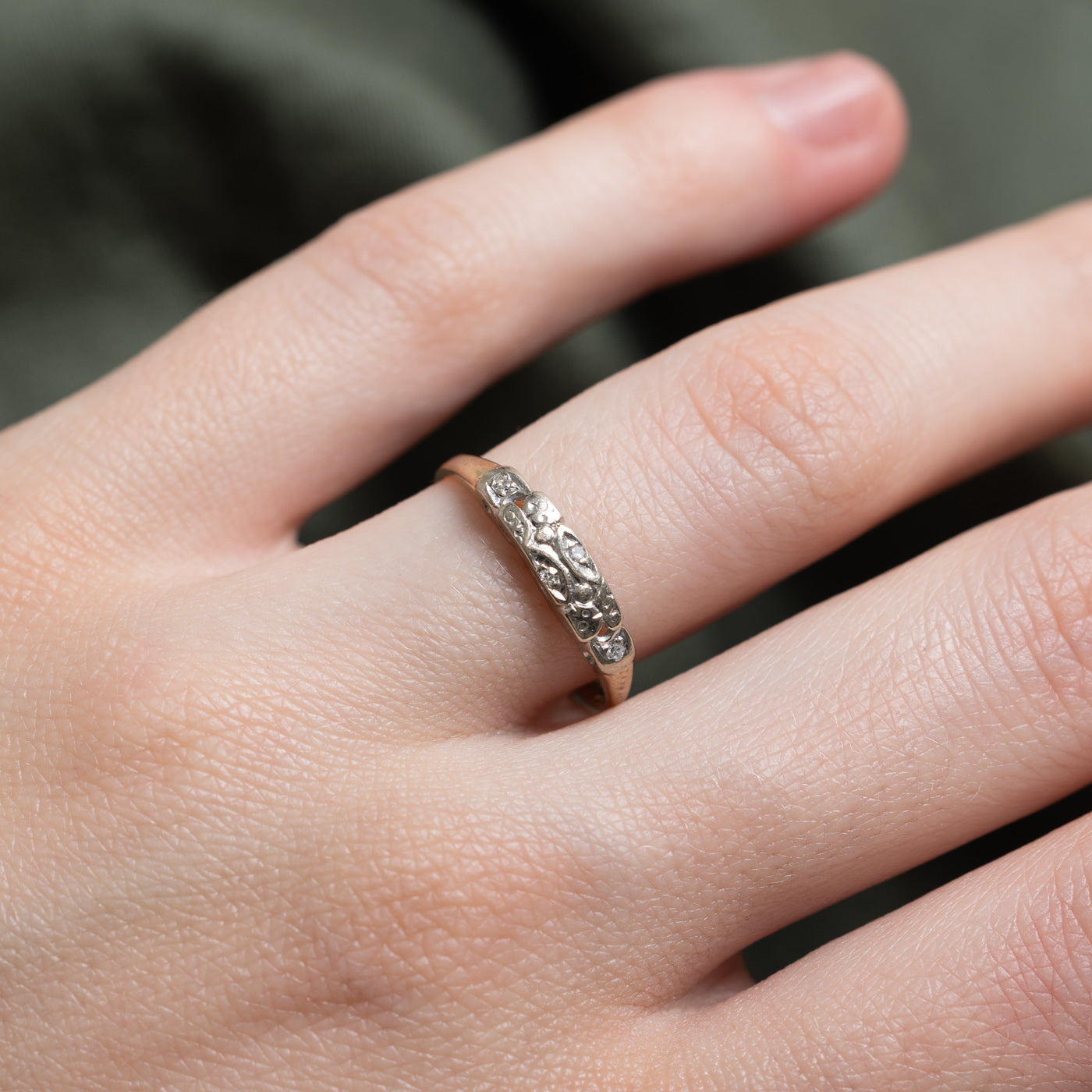 14K & Platinum Diamond Textured Ring | 0.02ctw | SZ 6.5