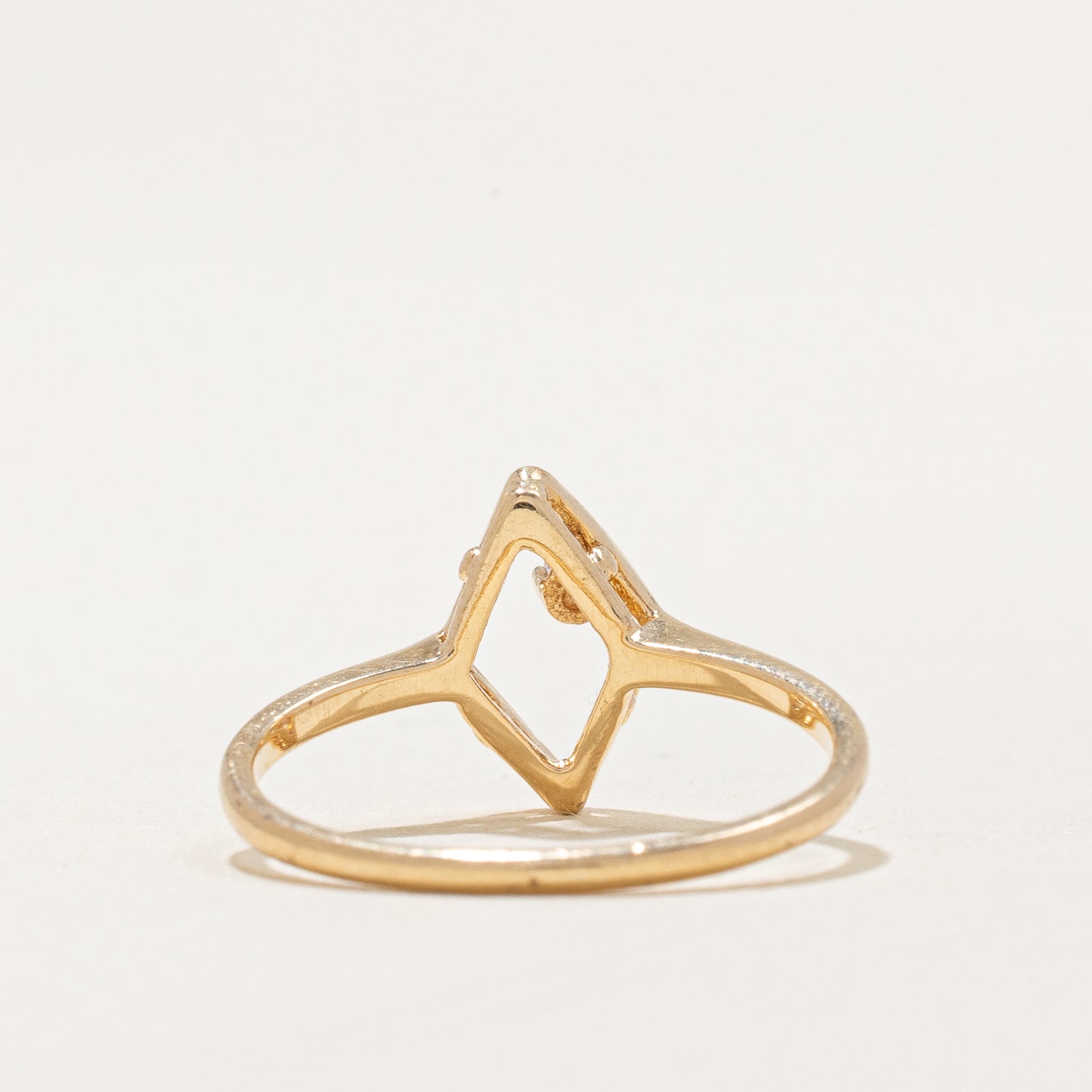 Bague diamant unique | 0,012 ct | Taille 4