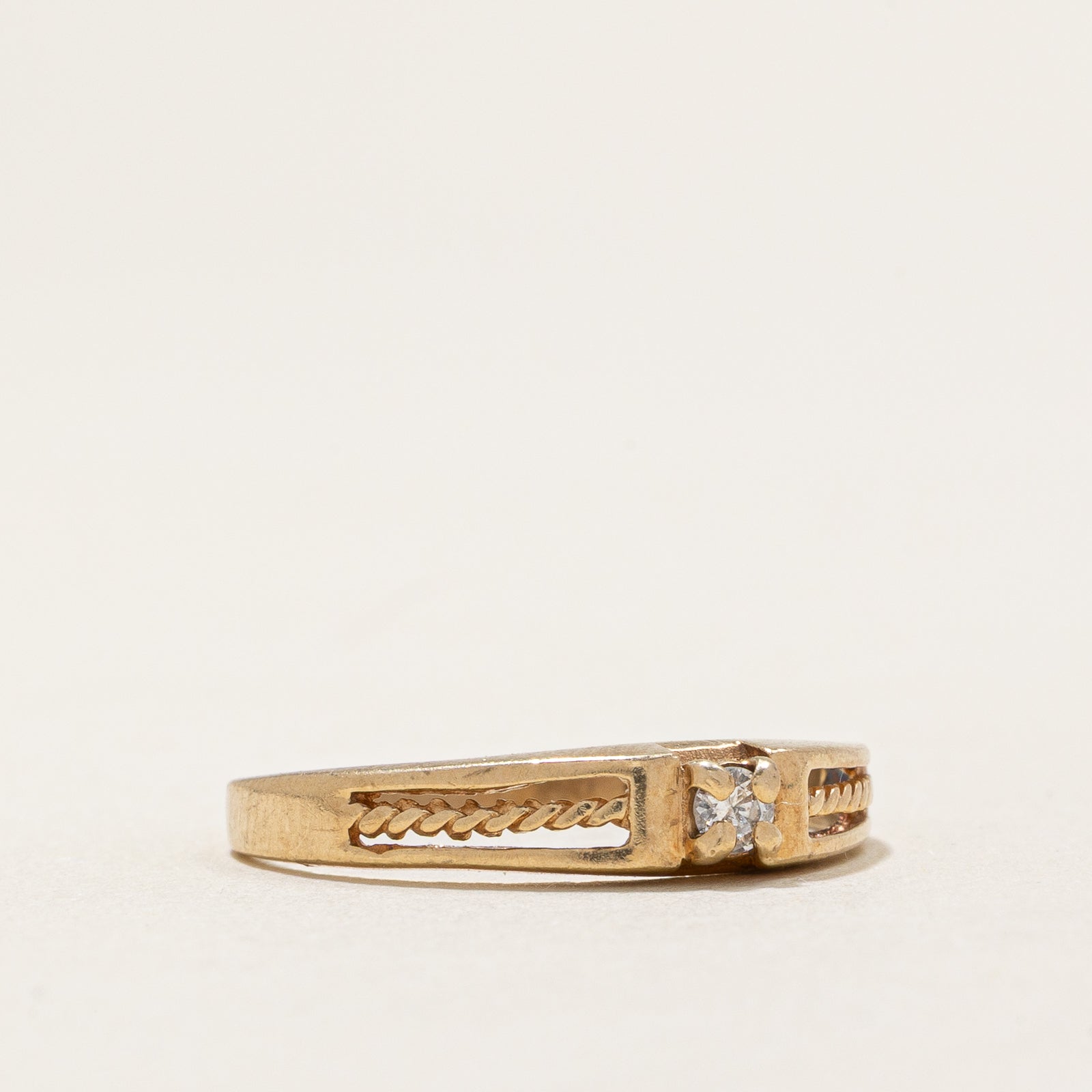 Single Stone Diamond Band | 0.047ct | SZ 6.25