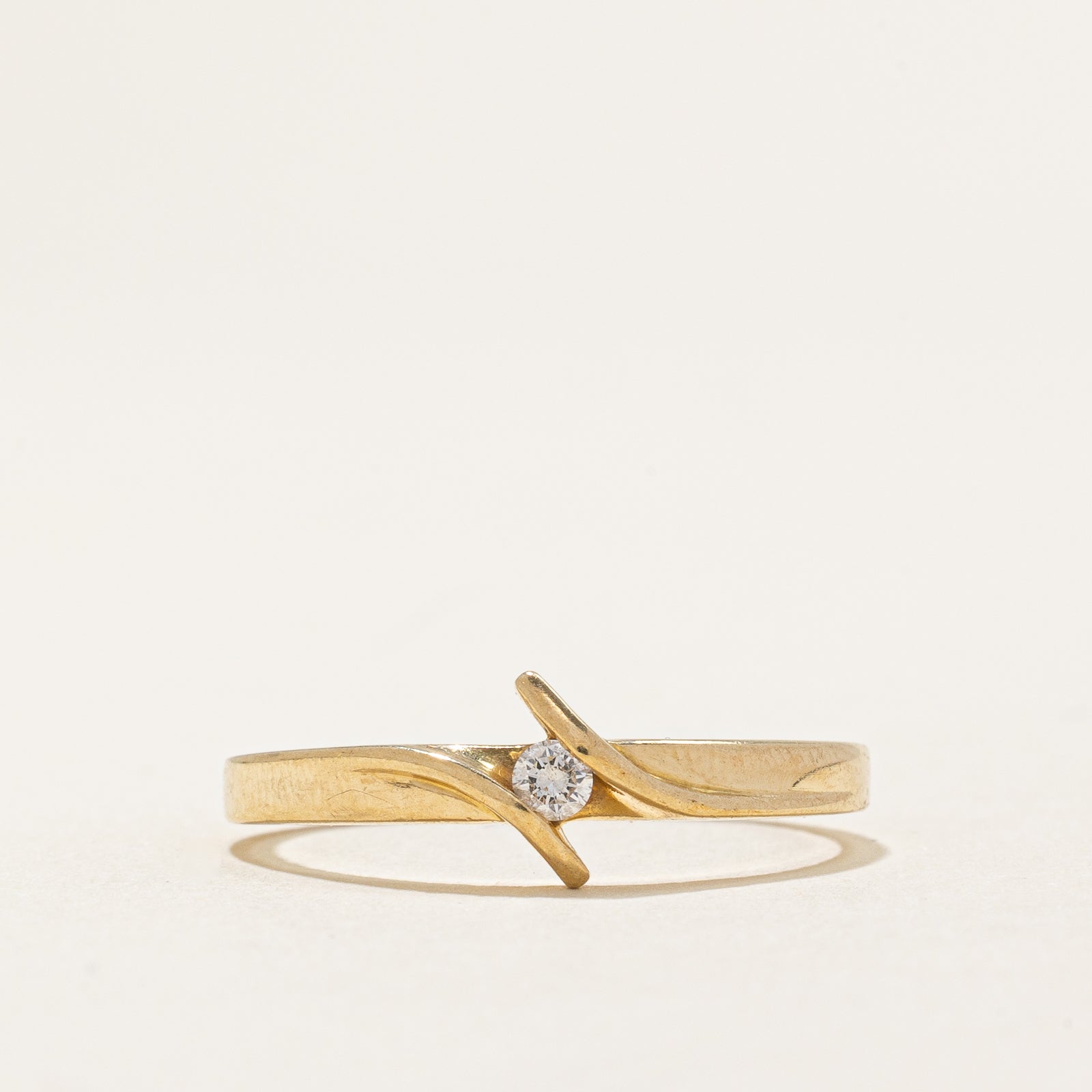 Single Stone Diamond Cross Over Ring | 0.048ct | SZ 7.5