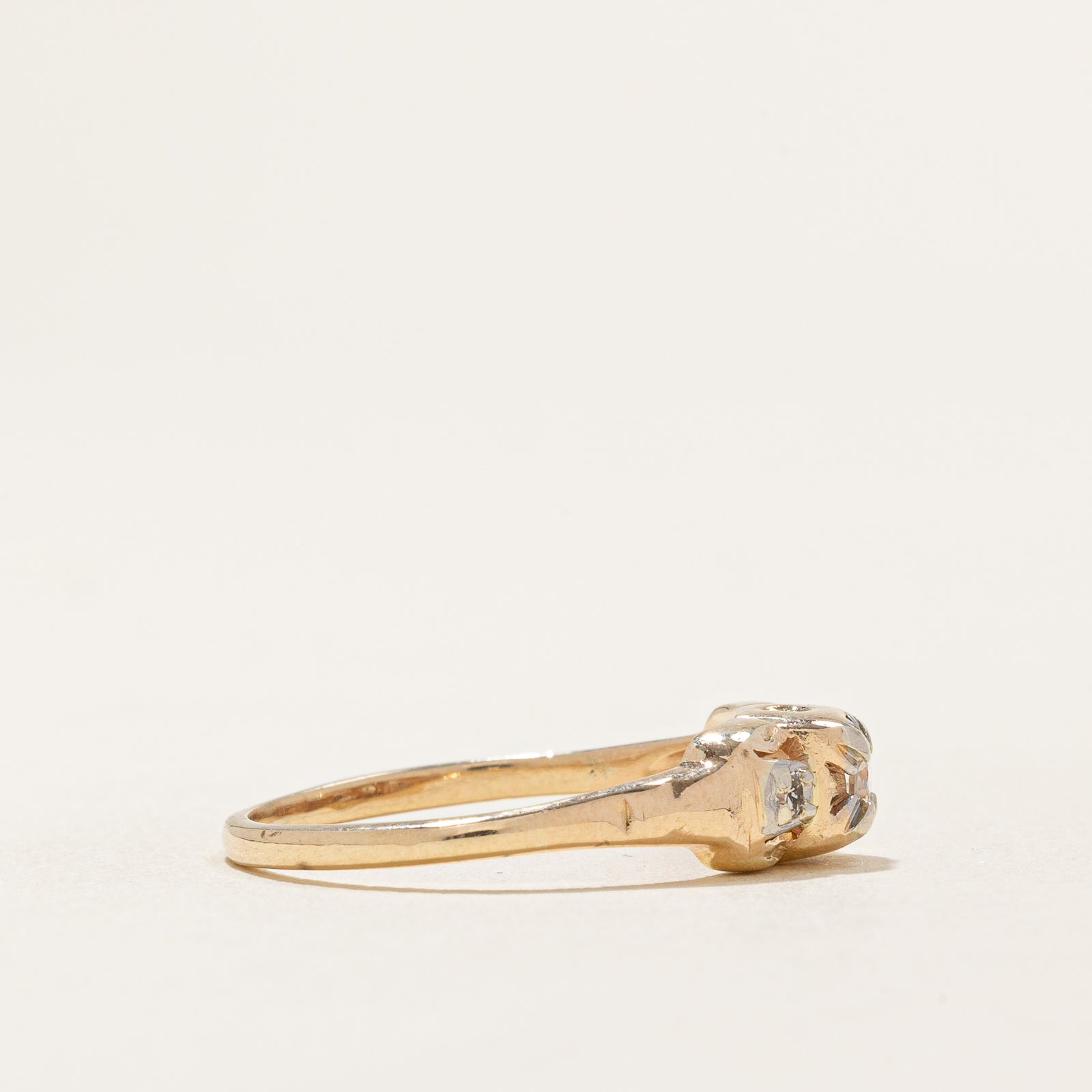 Diamond Ring | 0.11ctw | SZ 6.5