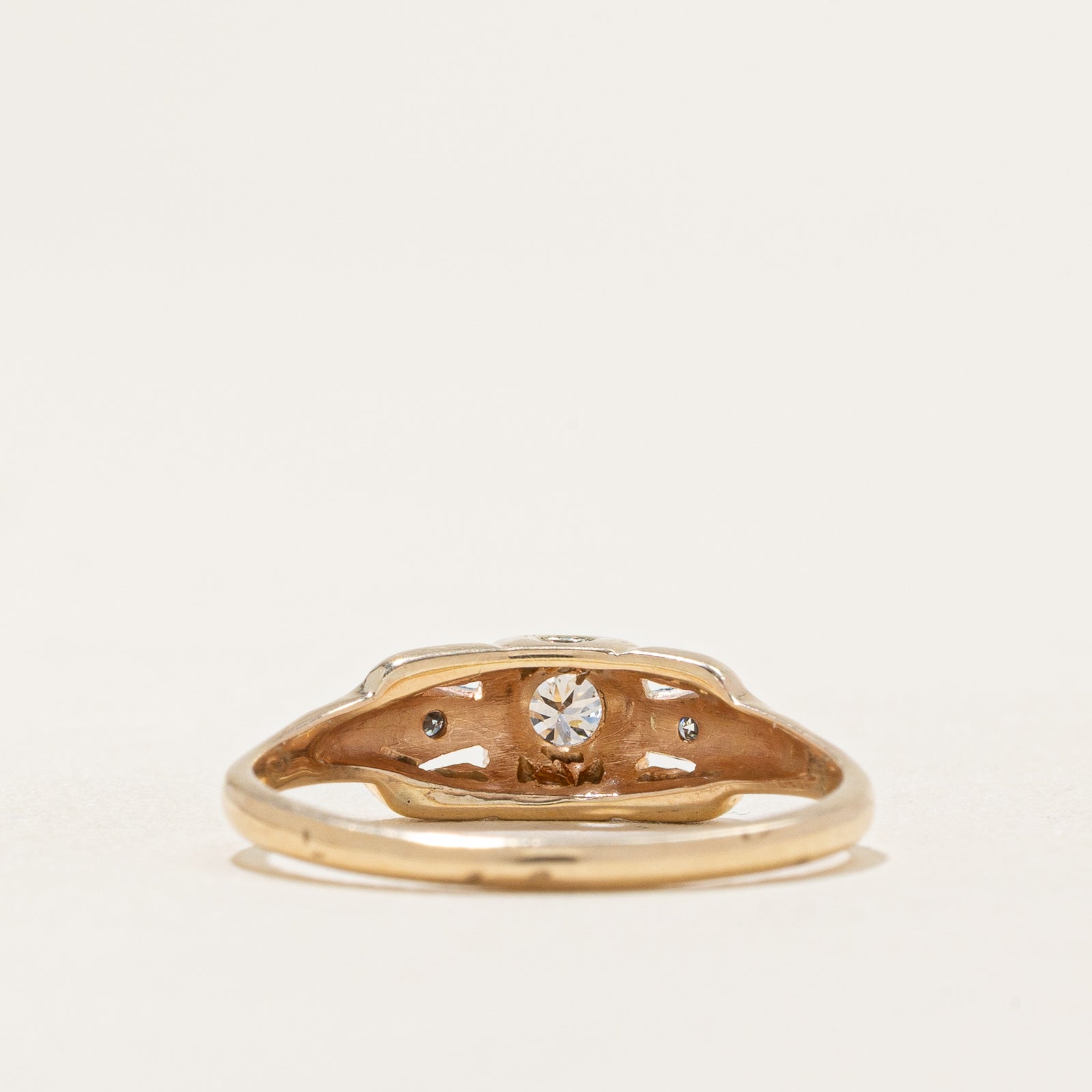 Diamond Ring | 0.11ctw | SZ 6.5