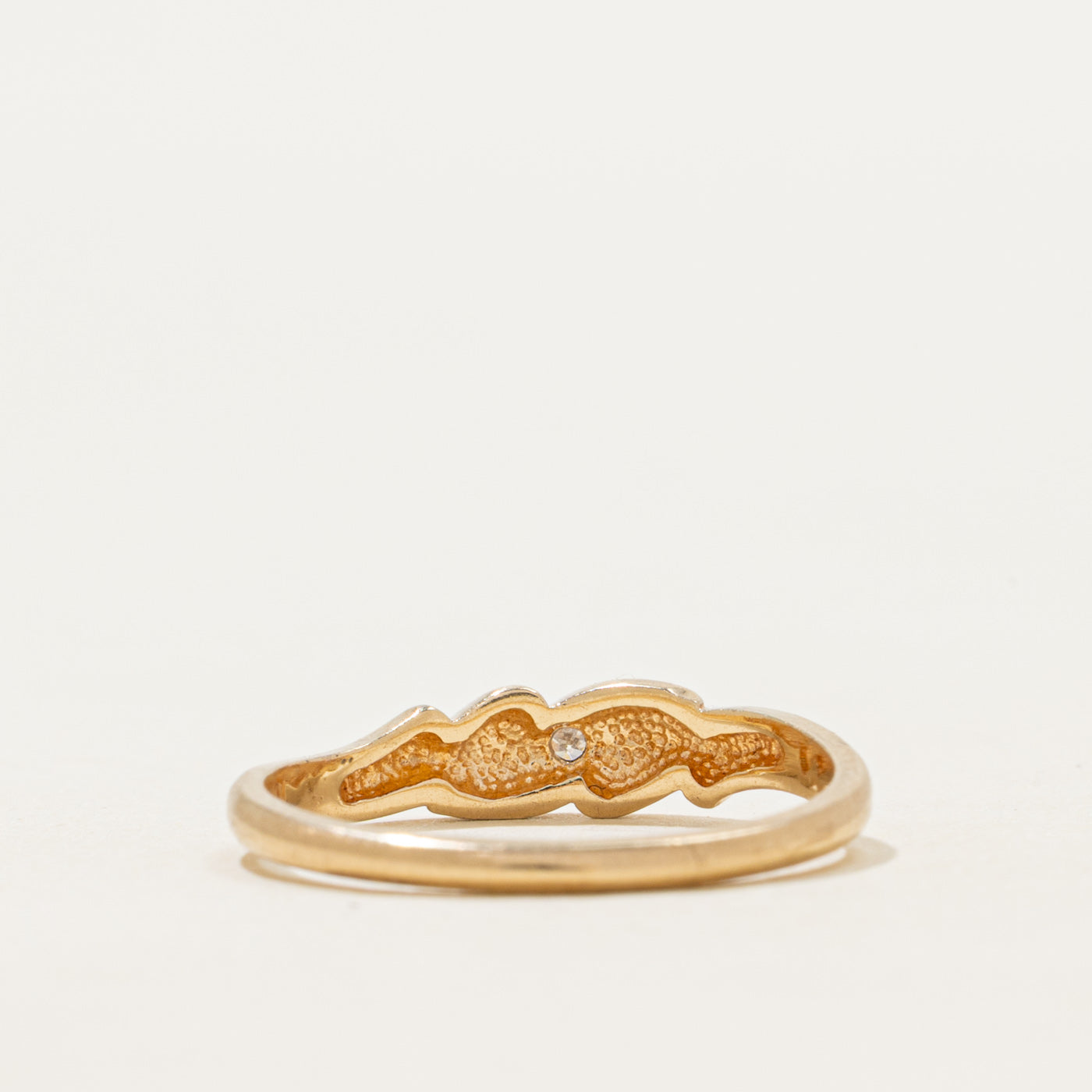 Canadian Diamond Twist Ring | SZ 6