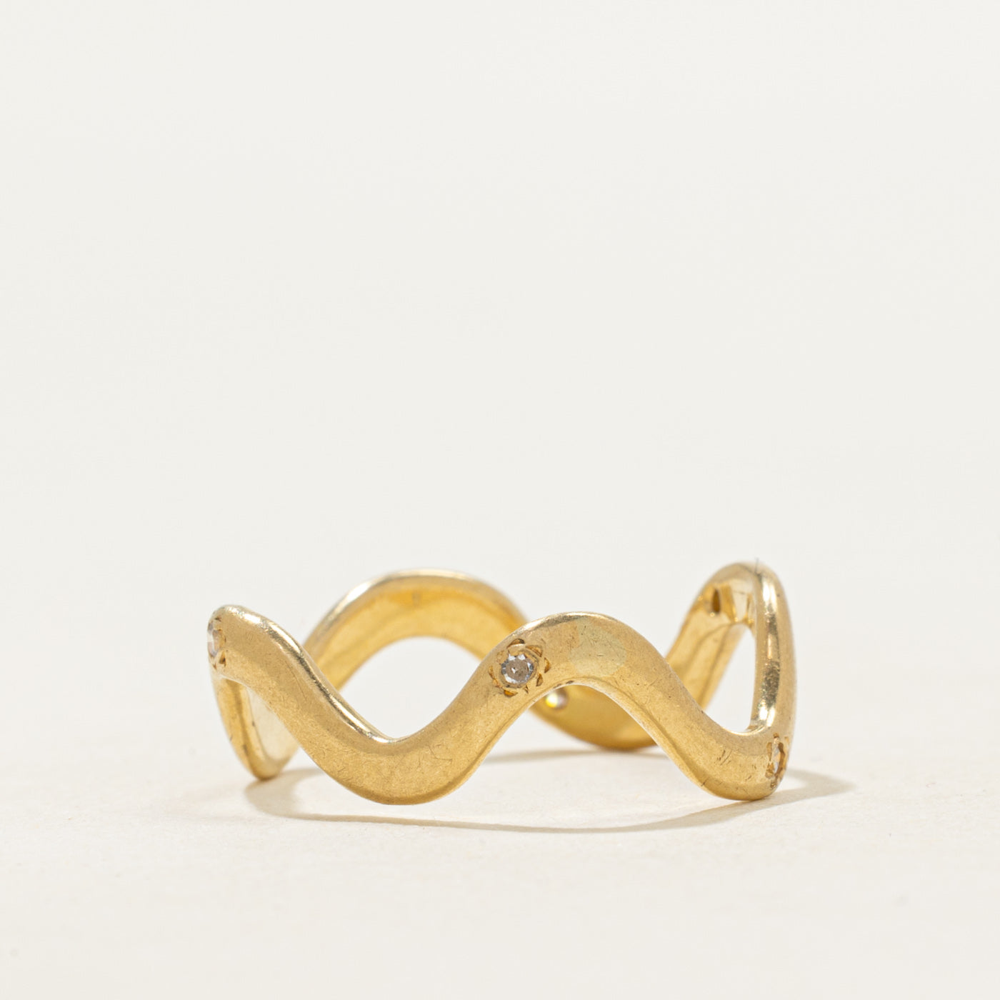 18k Eternity Diamond Wave Band | 6mm | SZ 5