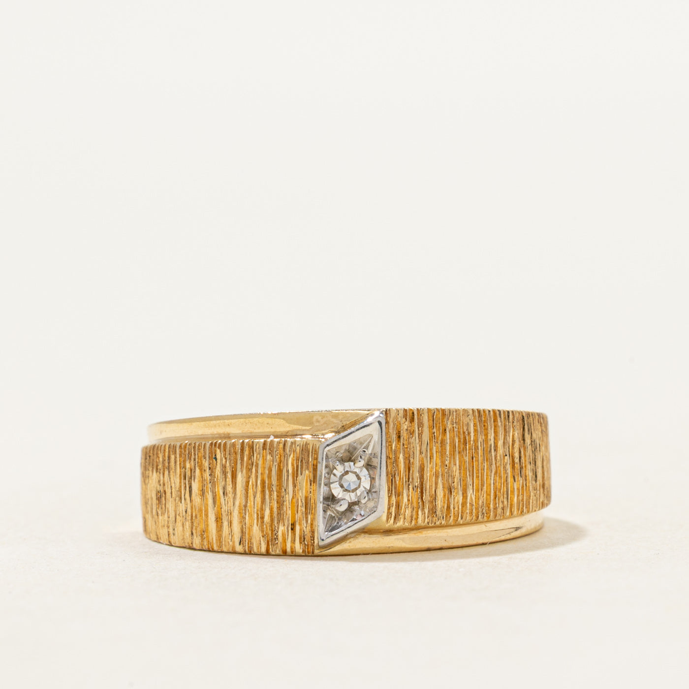 Single Diamond Textured Ring | SZ 6.5