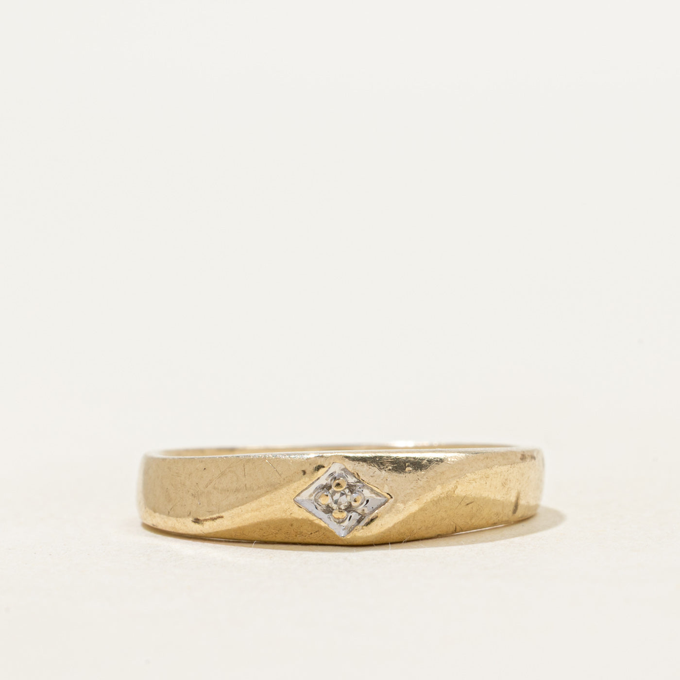 Single-Stone Diamond Grooved Ring | SZ 6.5