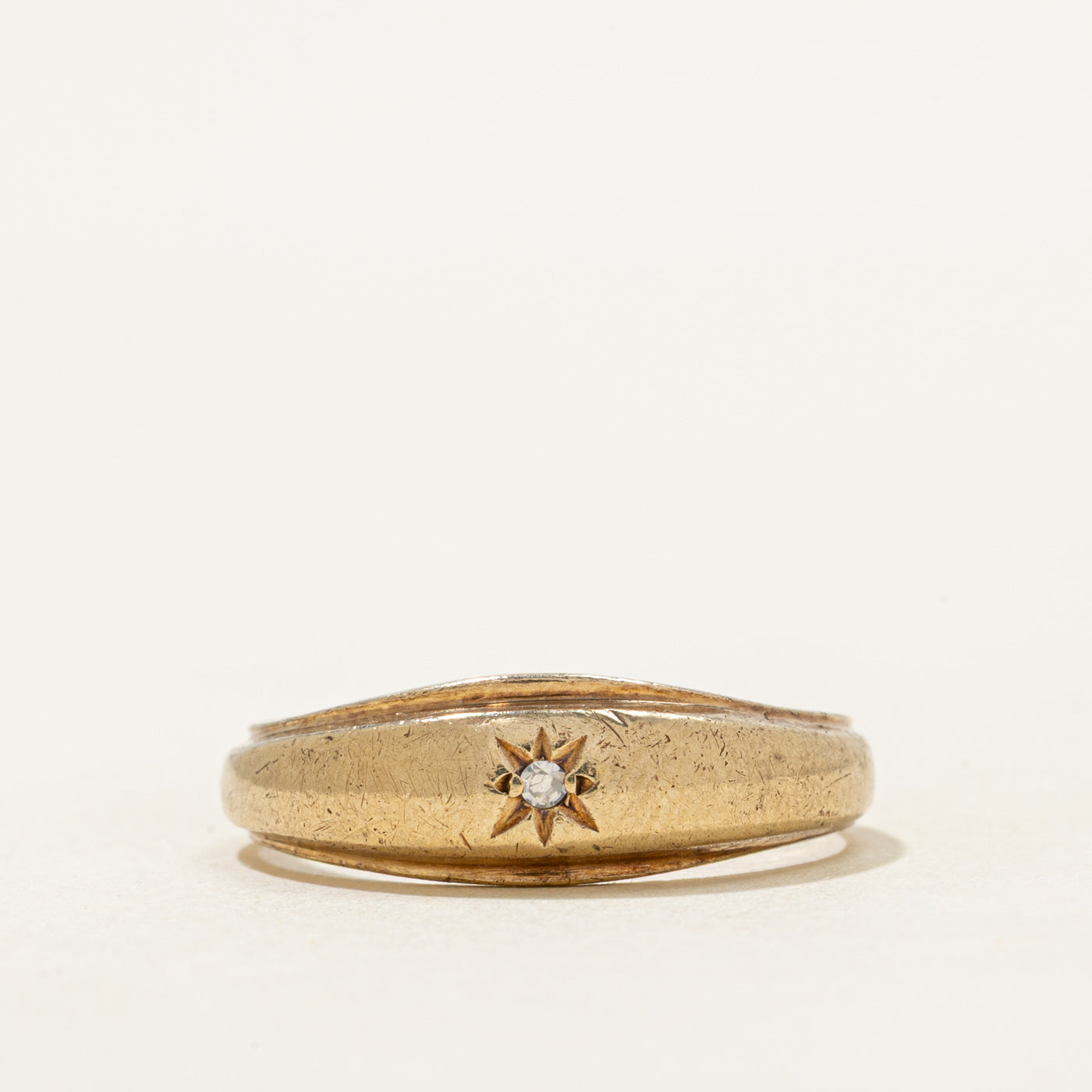 18k Star Set Diamond Grooved Dome Ring | SZ 9.25