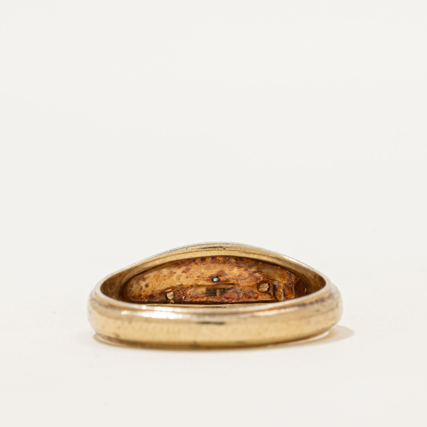 18k Star Set Diamond Grooved Dome Ring | SZ 9.25