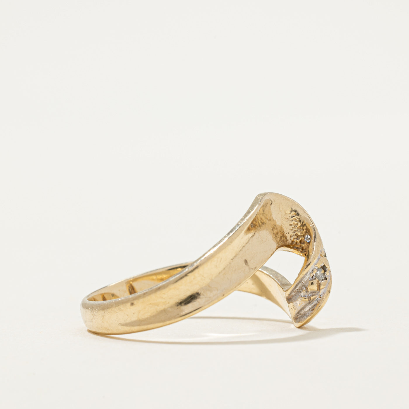 Diamond Twisted Bypass Ring | 0.03ctw | SZ 6.25
