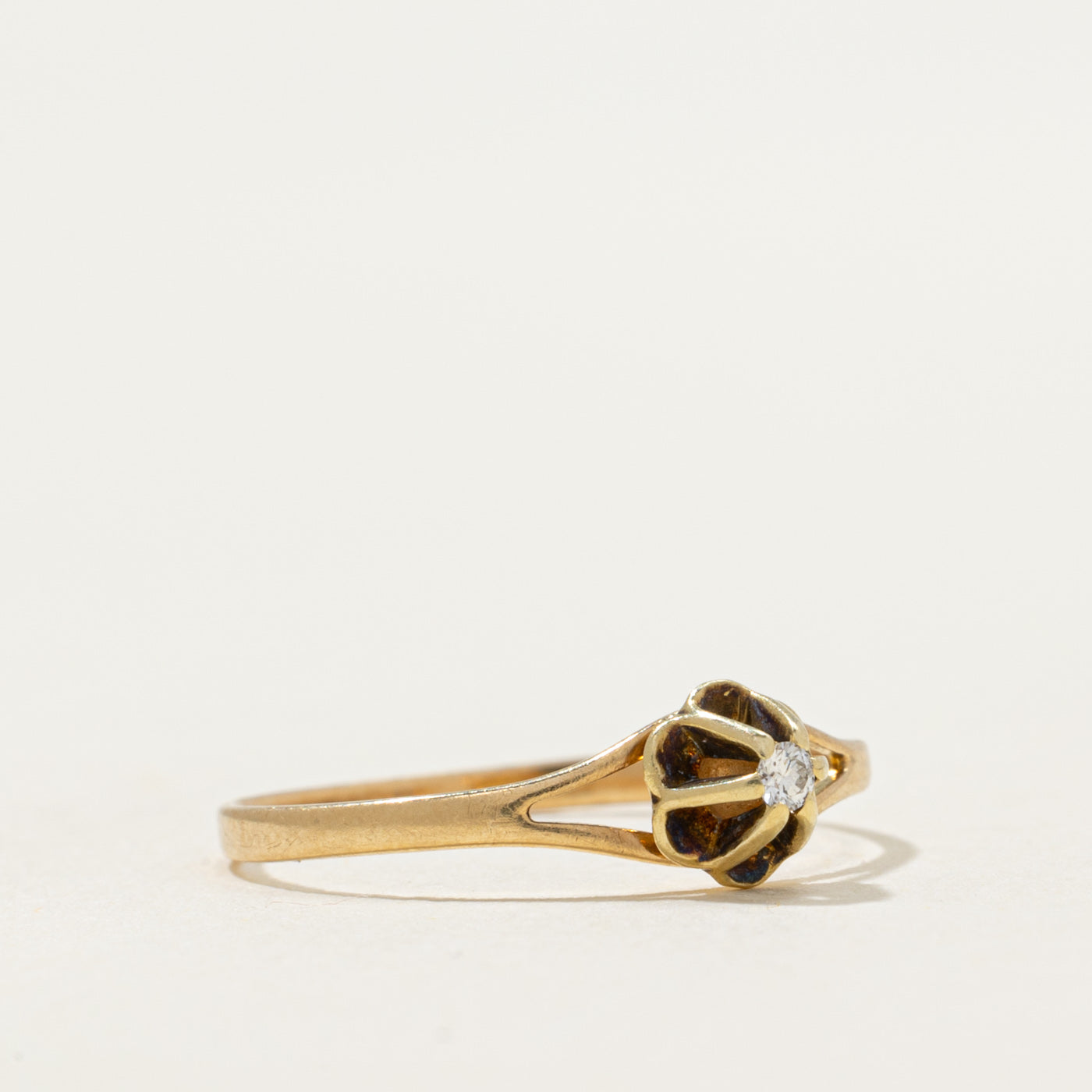 Belcher Set Diamond Petite Ring | 0.02ct | SZ 4.25