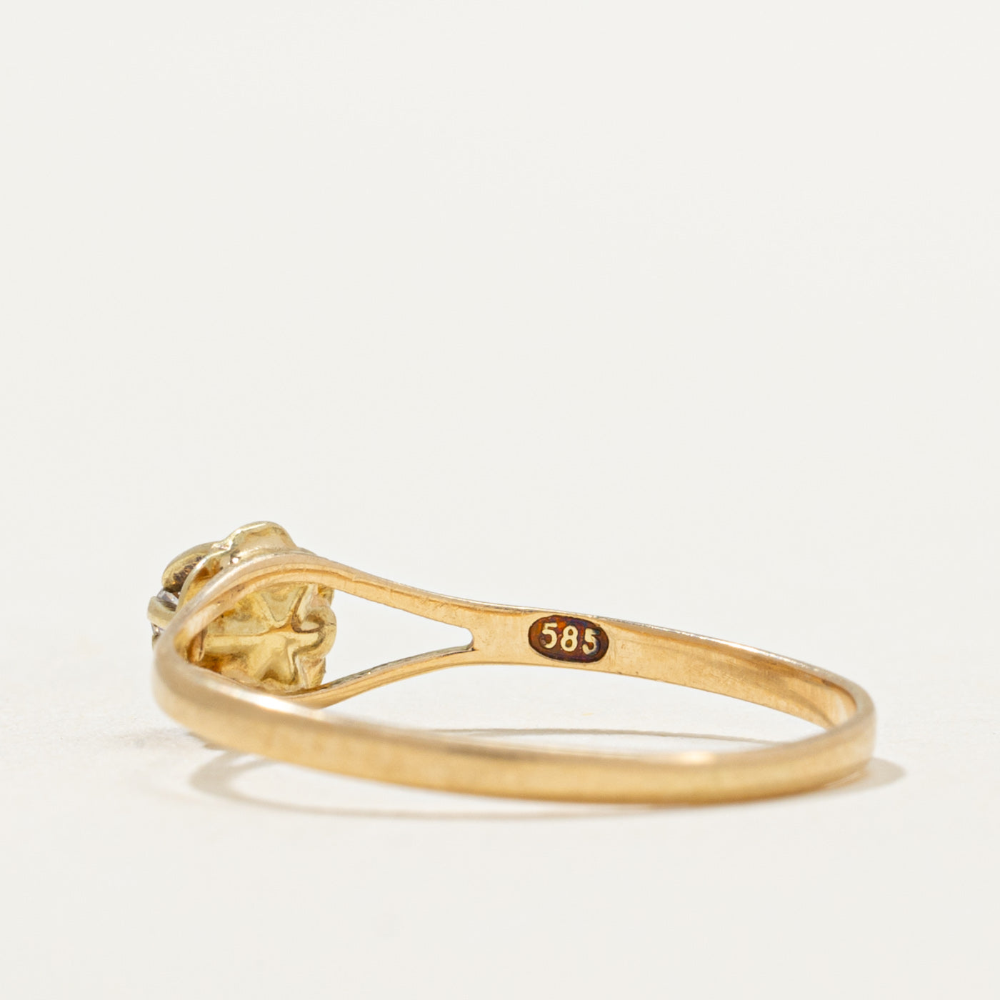 Belcher Set Diamond Petite Ring | 0.02ct | SZ 4.25